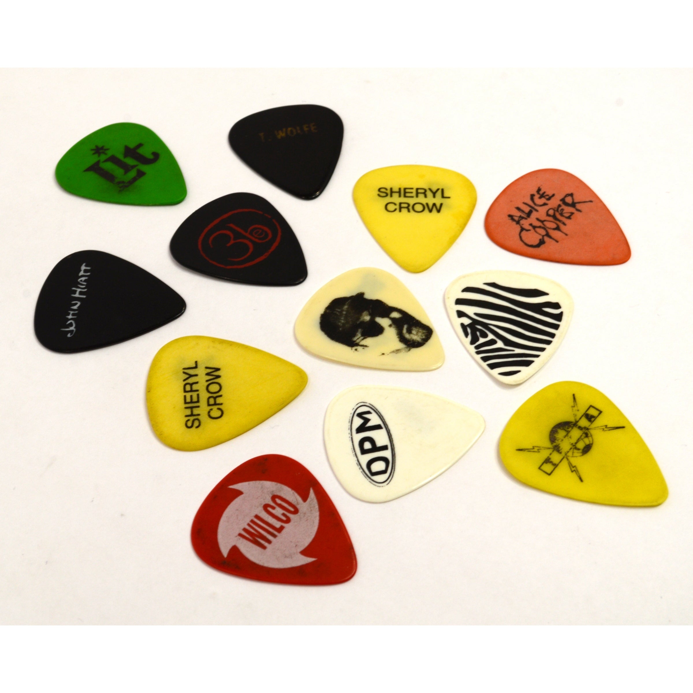 Original TOUR GUITAR PICK Lot of 12 Concert Picks ALICE COOPER Cheap Trick LIT - Premium Guitar Plectrums for Electric & Acoustic Guitars - Perfect for Live Performances, Studio Recording & Practice Sessions