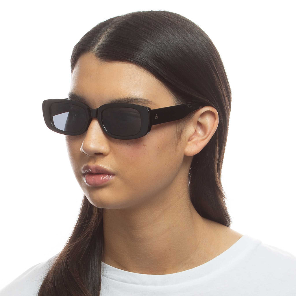 Aire Ceres V2 Polarized Sunglasses for Men & Women - UV400 Protection, Lightweight & Durable Black Frame - Perfect for Driving, Beach & Outdoor Activities