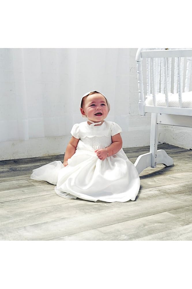 Elegant Baby Girl Scallop Christening Gown with Matching Bonnet - Perfect for Baptism, Christening & Special Occasions