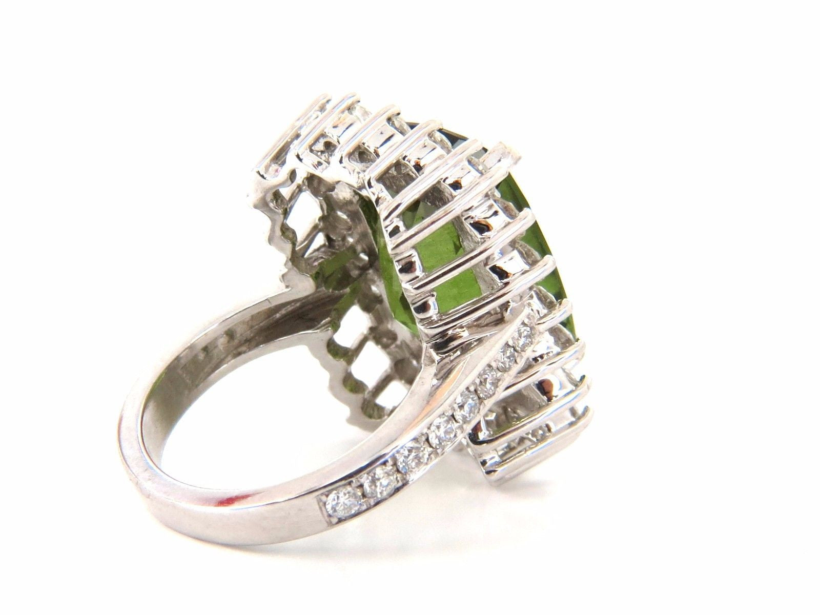 GIA Certified 18.58 Carat Natural Green Peridot Diamond Ring in 18K Gold - Elegant Engagement, Anniversary & Special Occasion Jewelry Gift