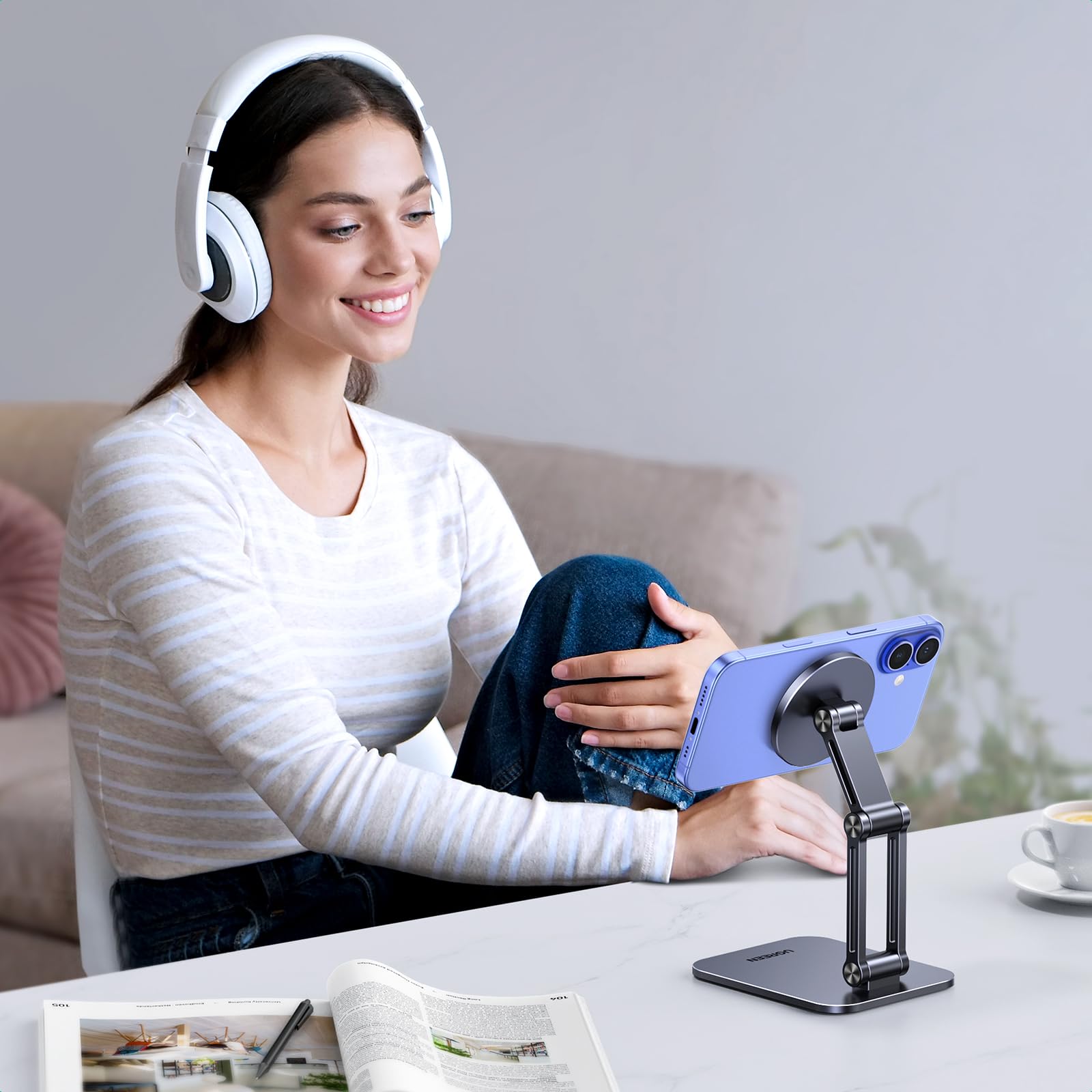 UGREEN Magnetic Phone Stand for iPhone 16/15/14 - Adjustable Magsafe Holder | Desk & Car Use