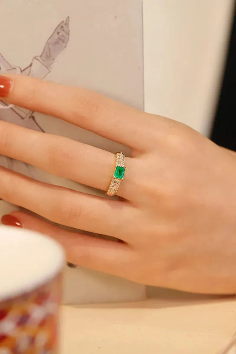 18K Yellow Gold Emerald and Diamond Vintage Ring for Women - Luxury Palace Style Party Jewelry, Perfect for Weddings, Anniversaries & Special Occasions