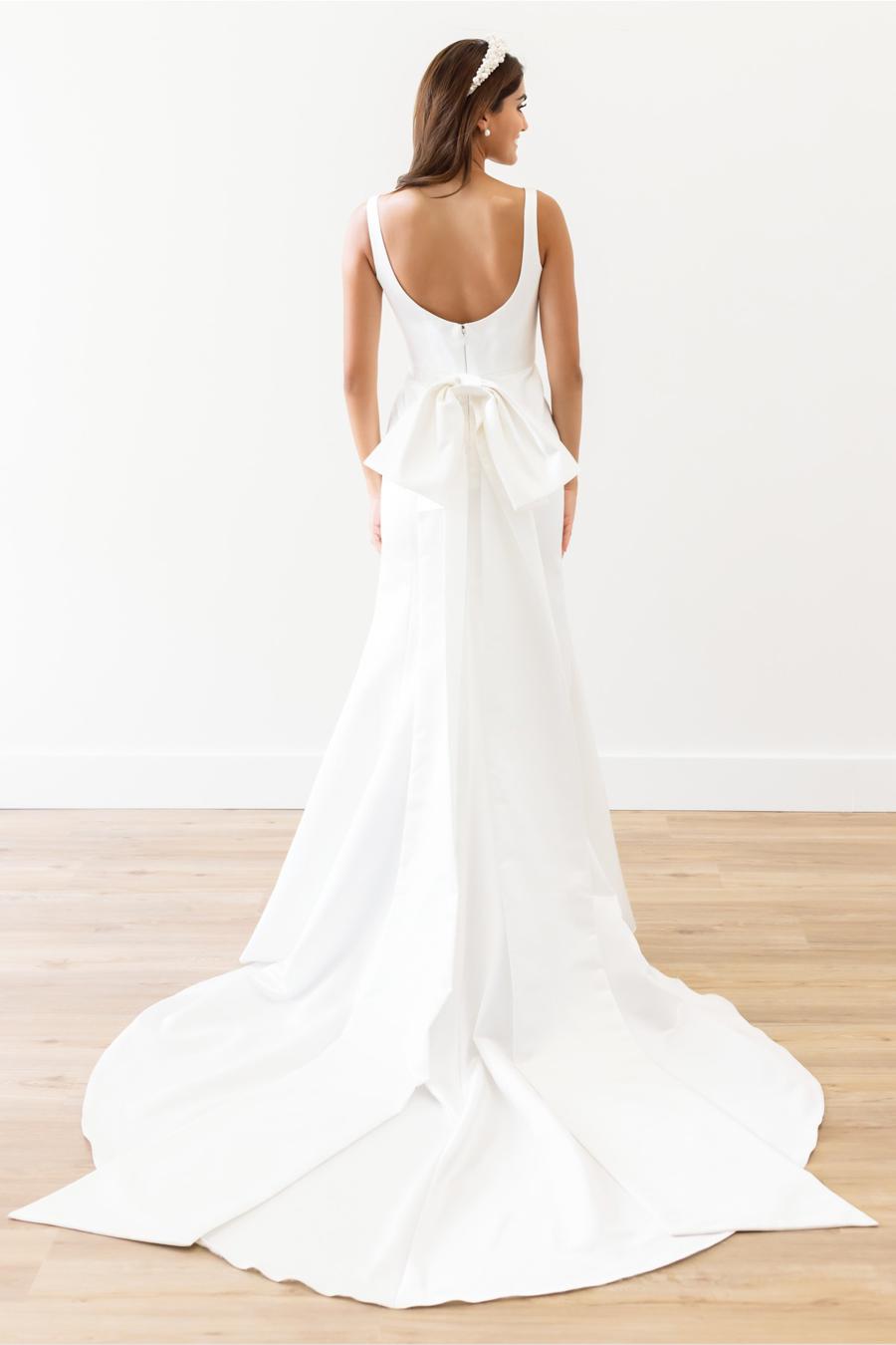 Wtoo Lourdes Laurie Wedding Gown - Elegant A-Line Bridal Dress with Lace Details | Perfect for Beach Weddings, Vow Renewals & Formal Ceremonies