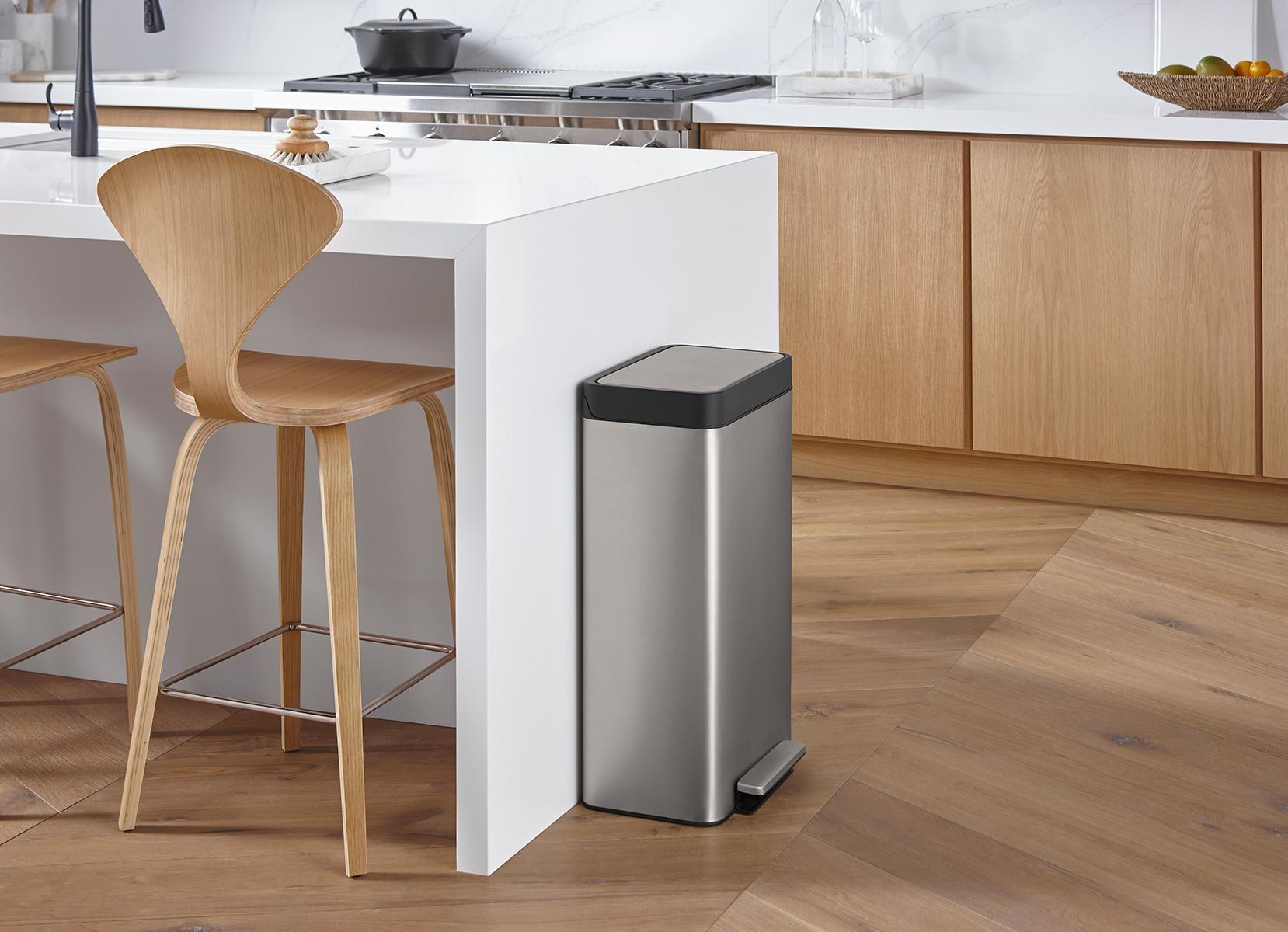 8 Gallon Stainless Steel Step Trash Can with Foot Pedal - Durable Kitchen Garbage Bin for Home, Office & Restaurant Use