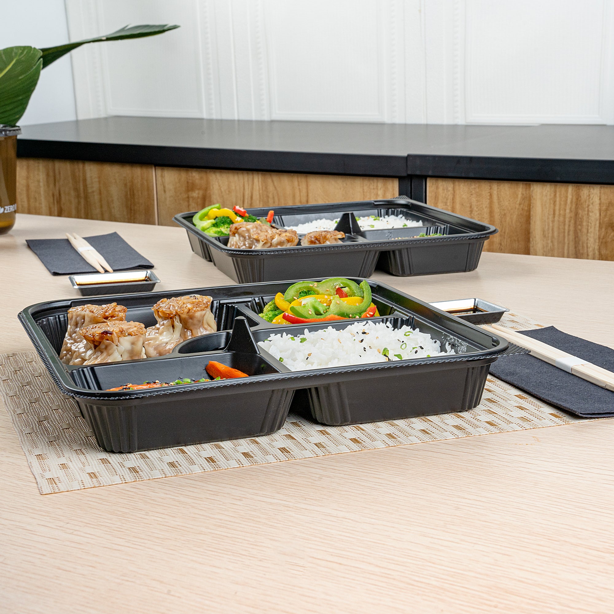 Bento Tek 40 oz Square Black Plastic Bento Box - 5 Compartments, Microwavable, Reusable Lunch Container (10.5