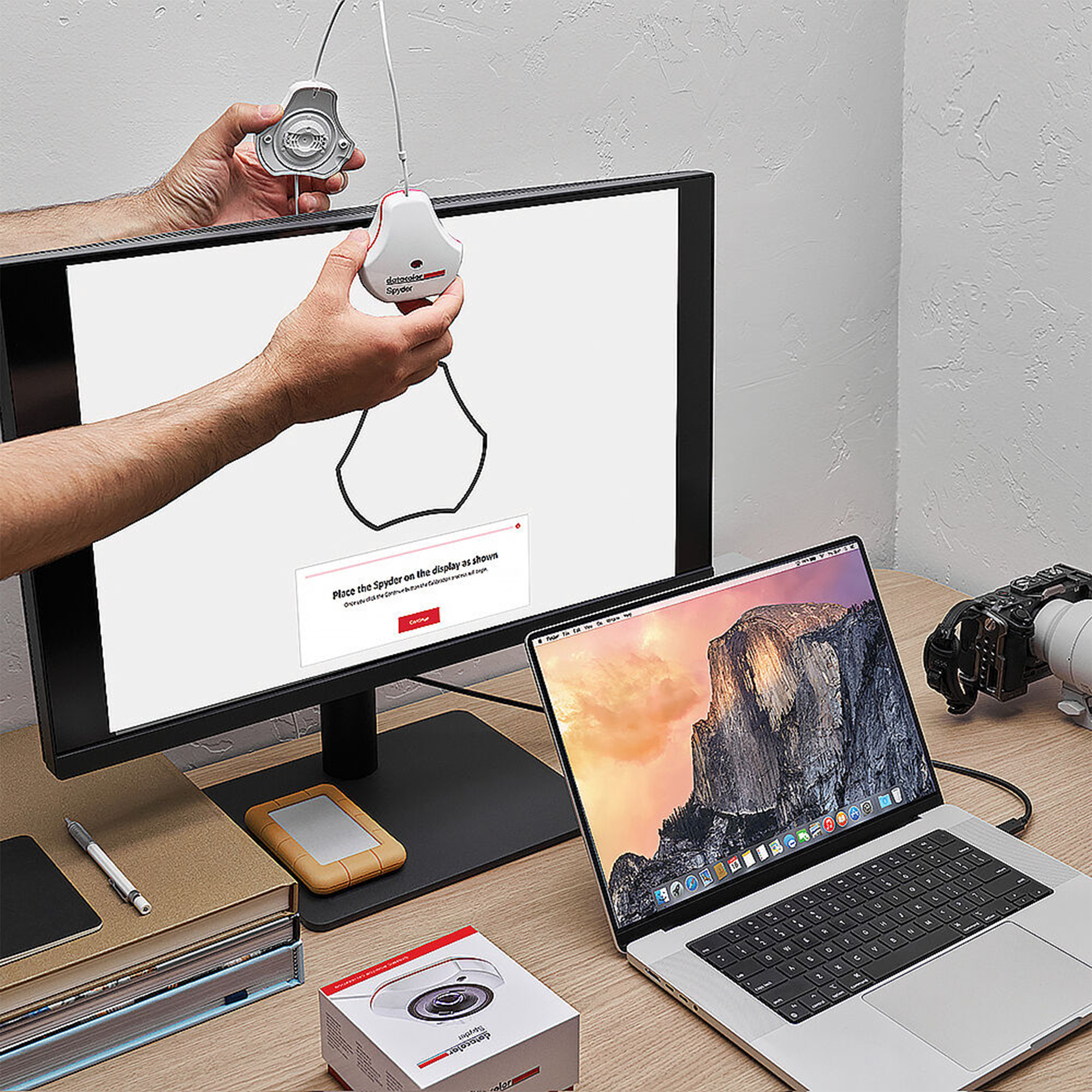 Datacolor Spyder Essential Colorimeter - Monitor Calibration Tool for Accurate Colors | Perfect for Photography, Graphic Design & Video Editing