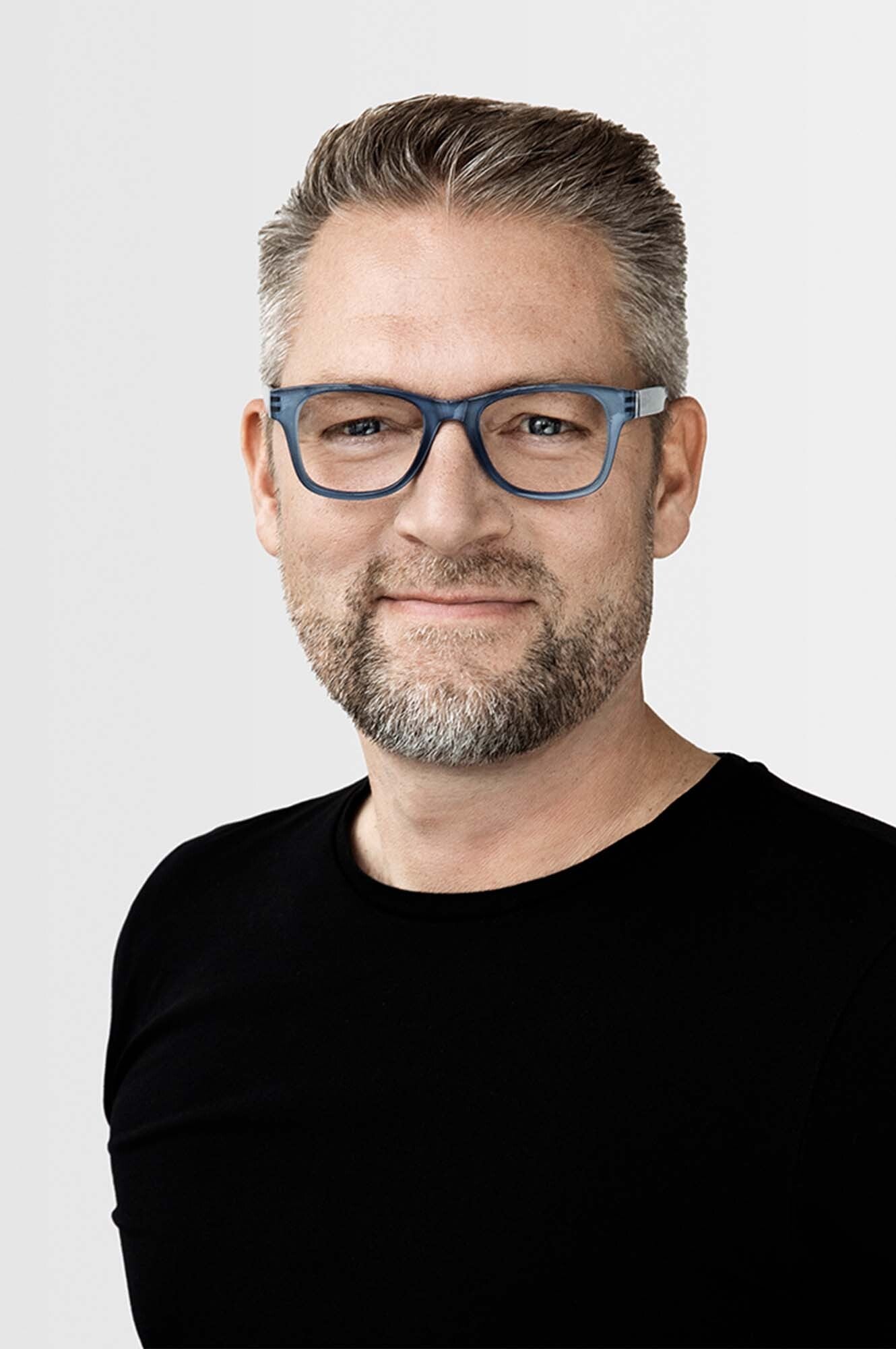 Blue Light Blocking Reading Glasses - Classic Frame for Women & Men - Reduce Eye Strain for Computer Work, Reading & Night Use