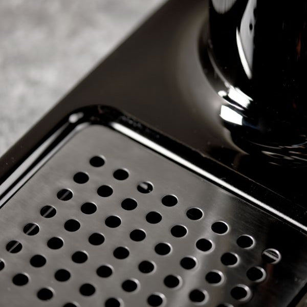 Aarke III Sparkling Water Carbonator - Premium Black Chrome Soda Maker for Home & Office | Make Refreshing Sparkling Water, Cocktails & Healthy Drinks