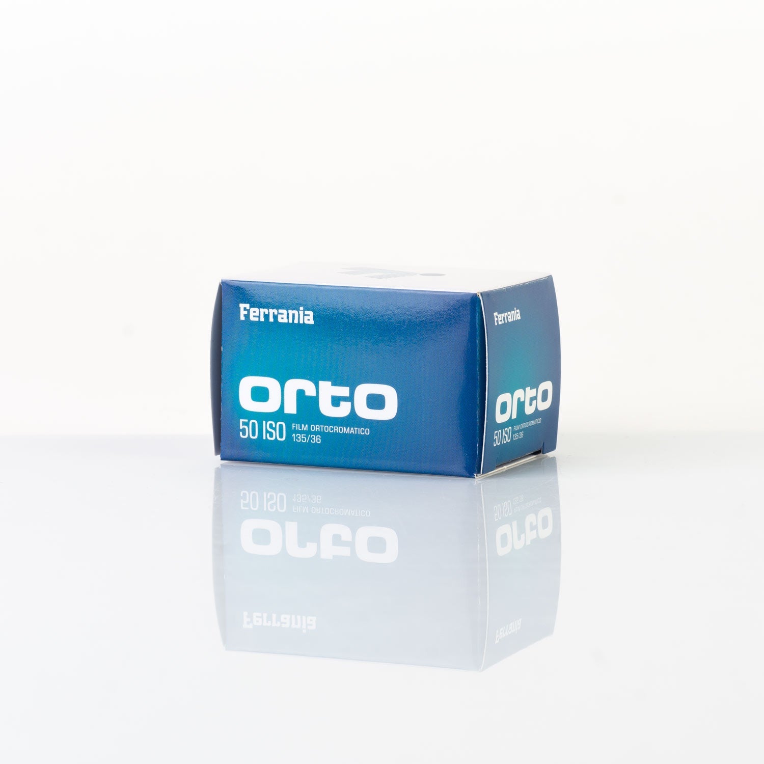Ferrania Orto 50 ISO Orthochromatic Black and White Film - 35mm Roll, 36 Exposures - Perfect for Street Photography & Vintage Style Portraits