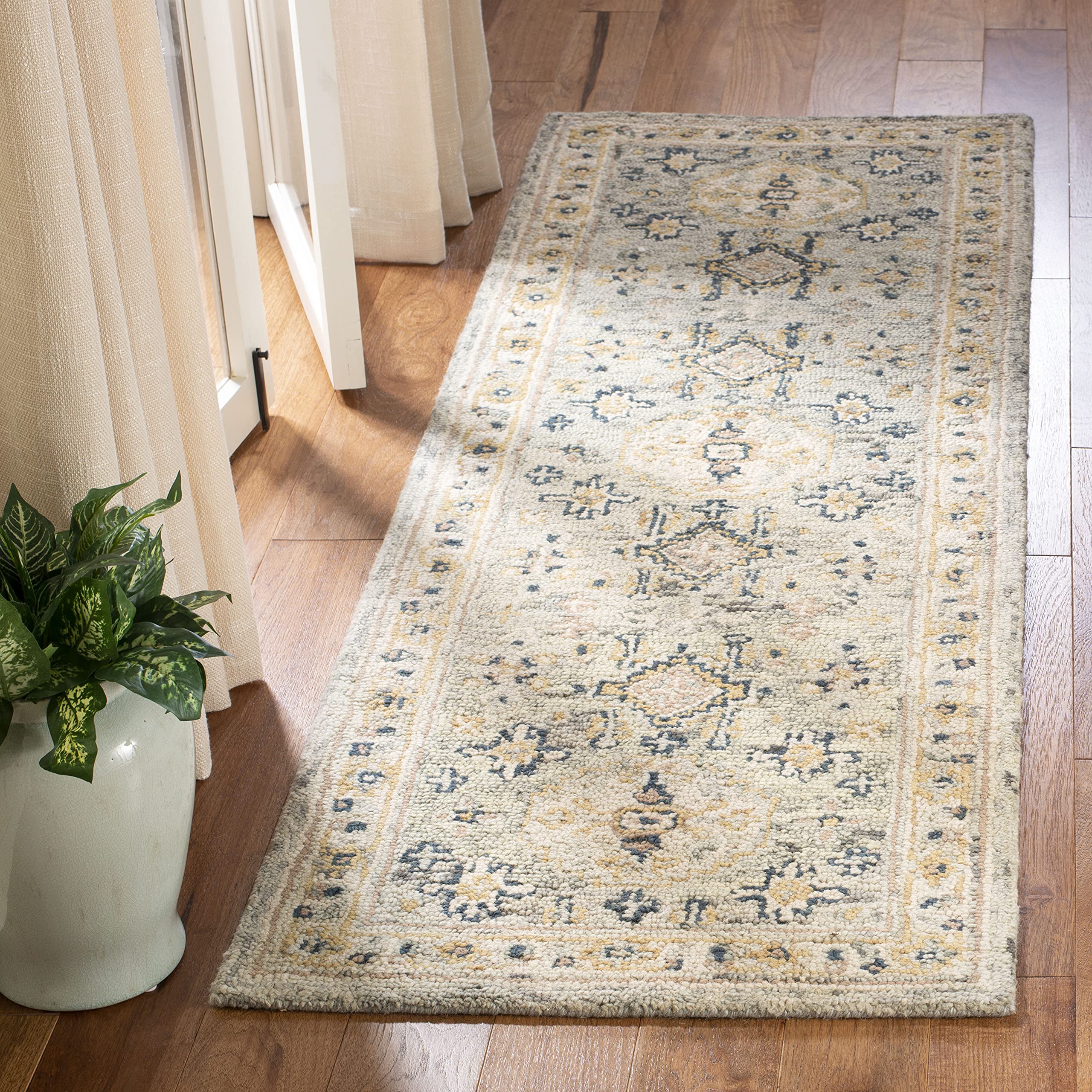SAFAVIEH Aspen Collection Handmade Traditional Wool Runner Rug - 2'3