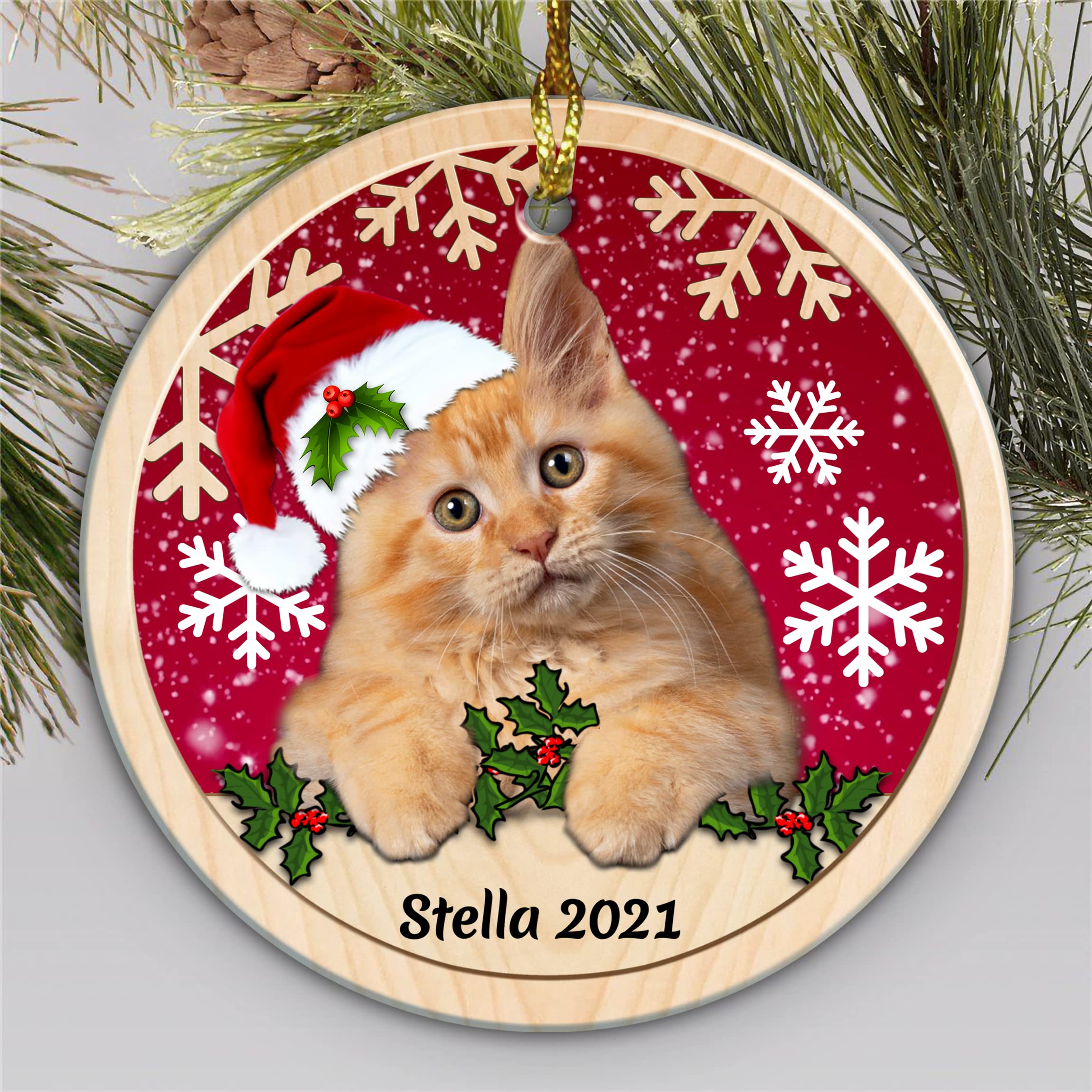 Personalized Maine Coon Cat Christmas Ceramic Ornament - Custom Name Xmas Tree Hanging Decor for Cat Lovers - Perfect Gift for Pet Owners & Holiday Home Decoration