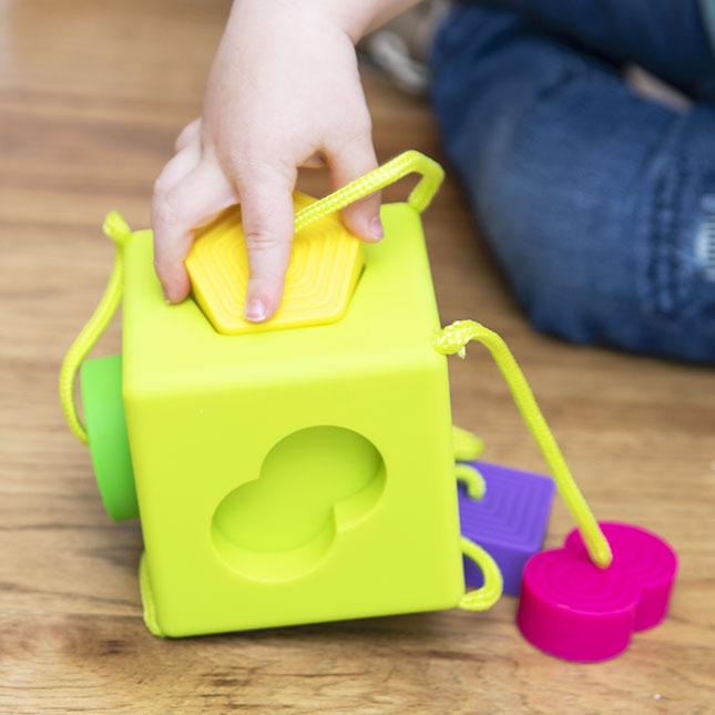 Fat Brain Toys OombeeCube - Sensory Baby Toy for Early Learning & Development - Perfect for Playtime, Teething & Toddler Exploration
