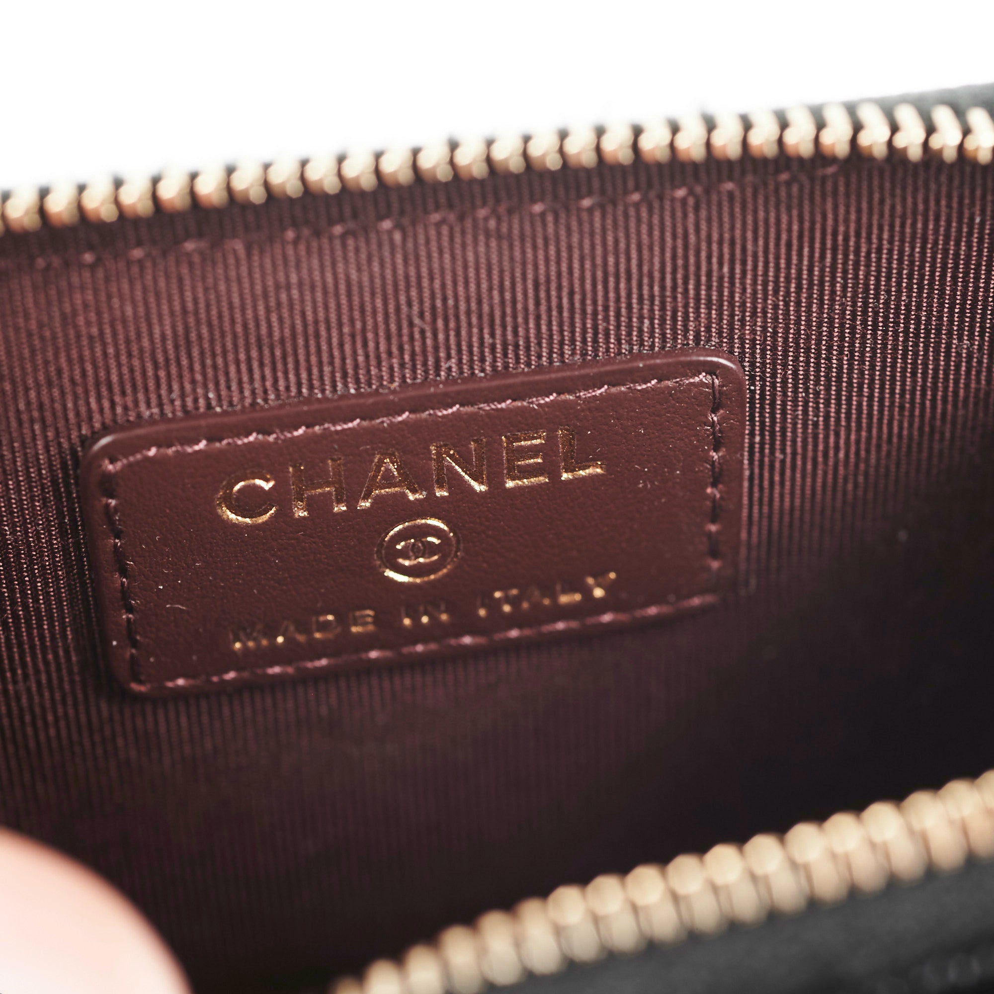Chanel Black Caviar Leather Card Holder - Luxury Compact Wallet for Credit Cards & ID - Perfect for Everyday Use, Travel & Gifting