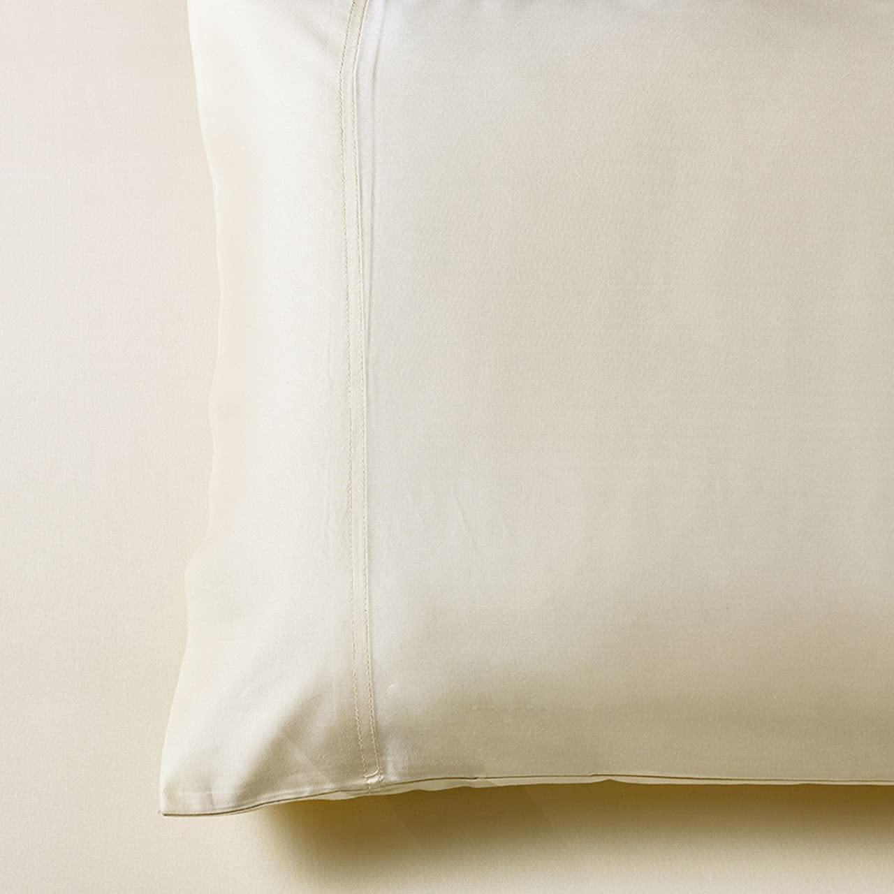 Royal Hotel Luxury Bamboo Viscose Pillowcases Set - 600 Thread Count, Silky Soft & Breathable - 2PC King Size Pillow Cases in Ivory - Perfect for Home, Hotel, and Spa Relaxation