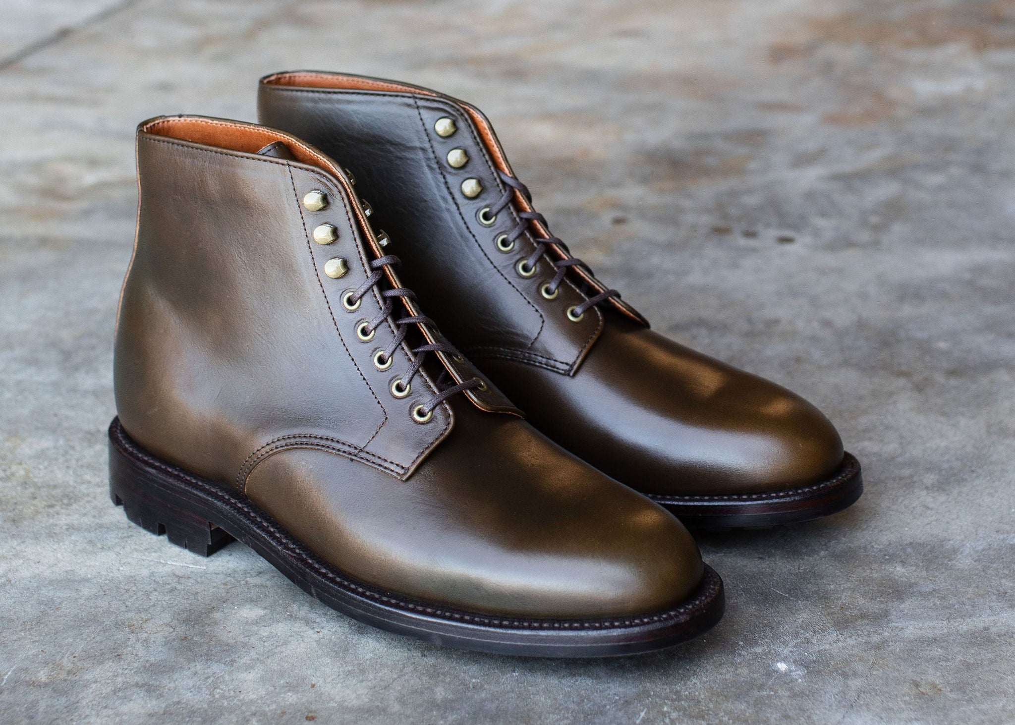 Premium Edward Boot in Dark Olive Chromexcel Leather - Durable & Stylish Men's Boots for Outdoor Adventures, Work & Casual Wear