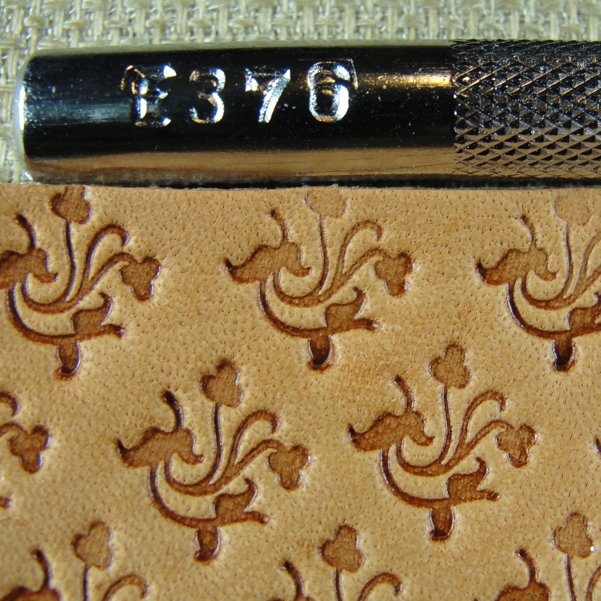 Japanese Floral Leather Stamping Tool E376 - Handmade Craft Stamp for Leatherworking, DIY Scrapbooking & Card Making - Perfect for Leather Crafts, Journals, and Personalized Gifts