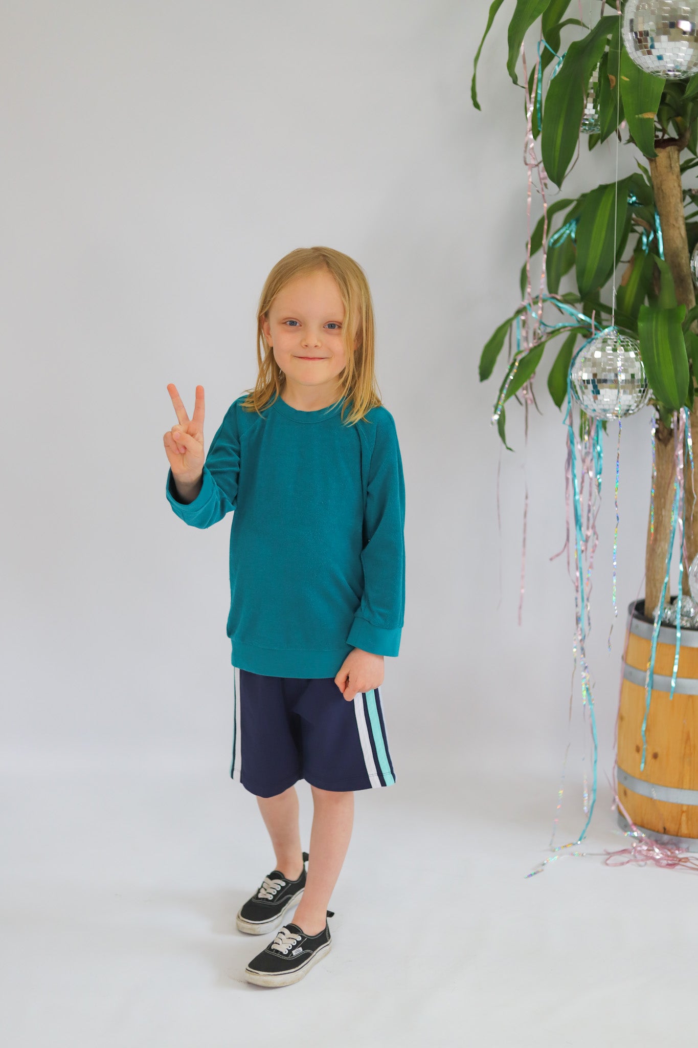 Lake Green Raglan Pullover for Boys - Soft Cotton Long Sleeve Baseball Tee - Perfect for School, Sports & Casual Wear