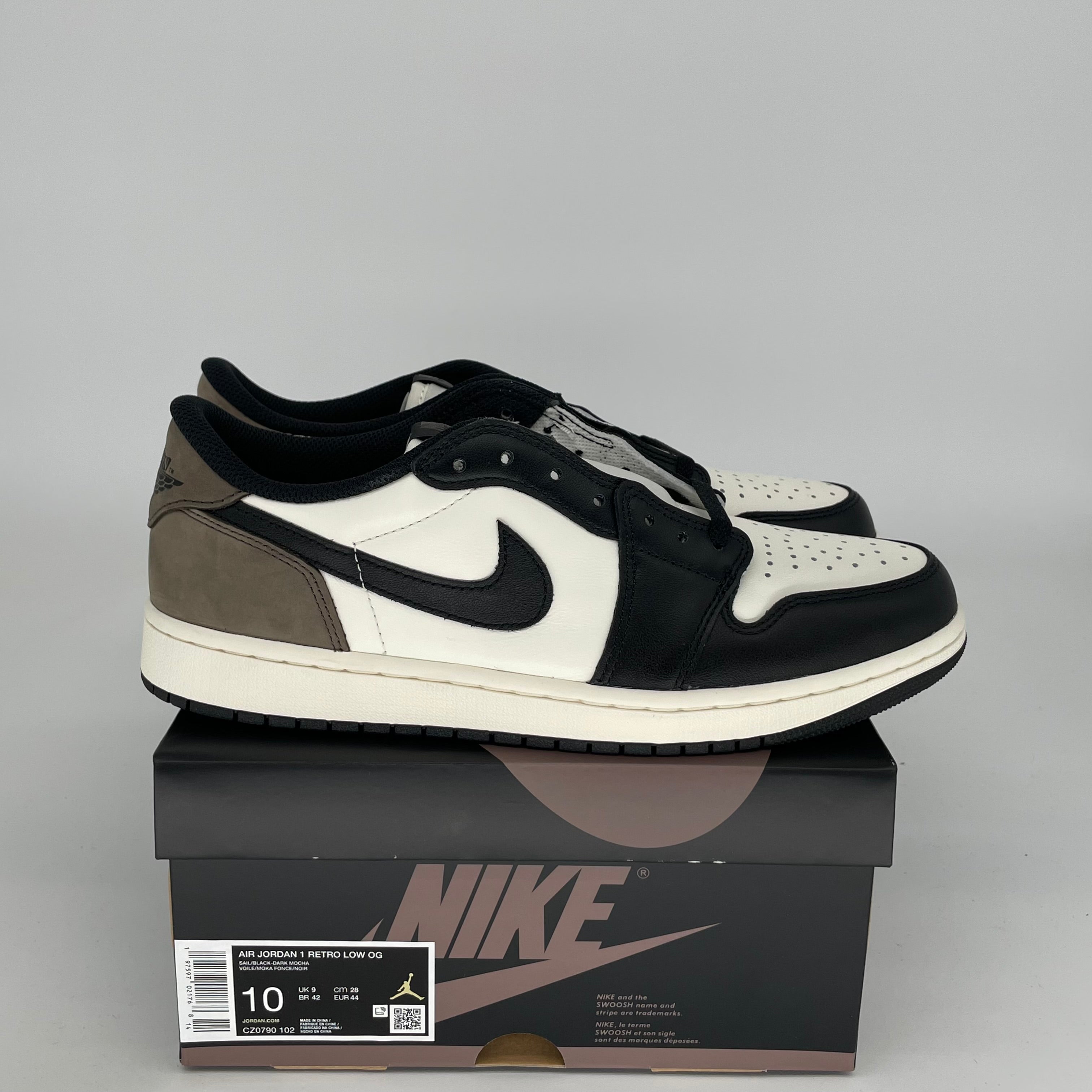 AIR JORDAN 1 LOW MOCHA Men's Sneakers Size 10 - CZ0790-102 | Retro Basketball Shoes for Casual Wear & Street Style Fashion