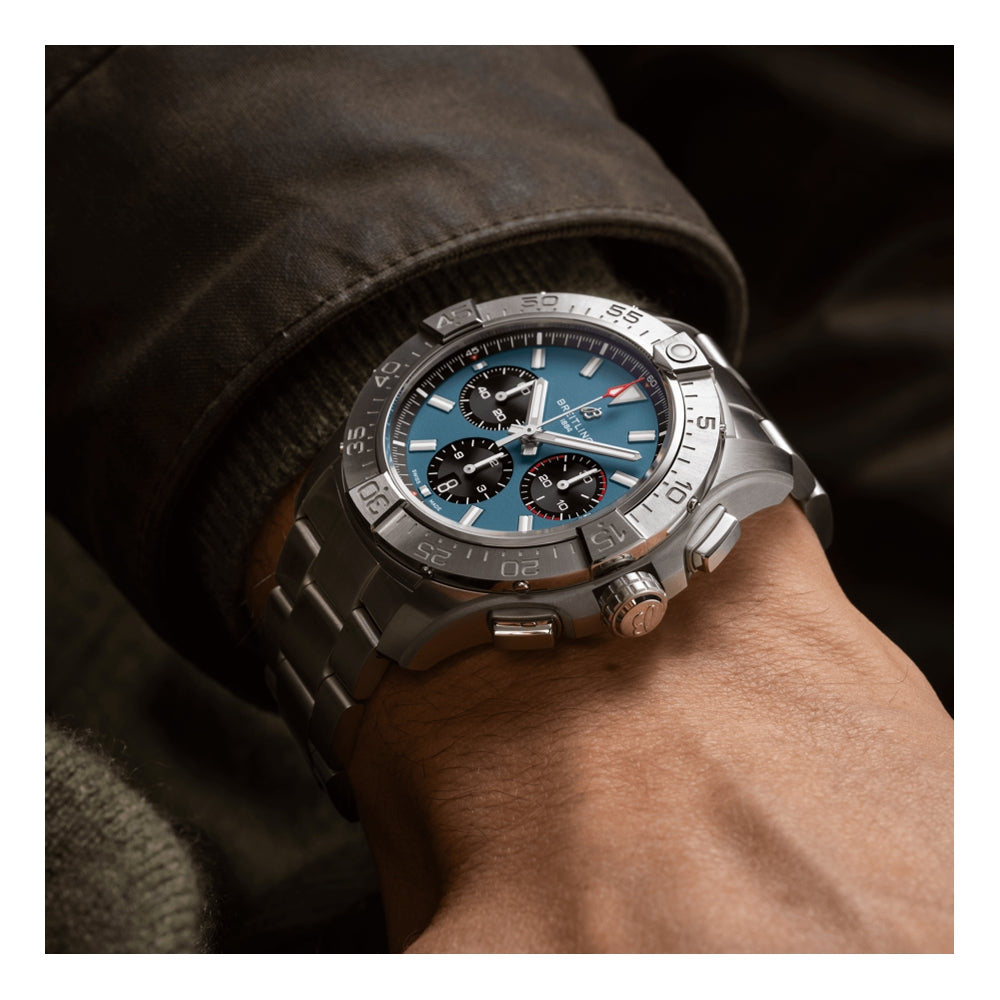 Avenger B01 Chronograph 44mm Blue Dial Stainless Steel Bracelet Men's Watch - Perfect for Business, Casual & Formal Occasions