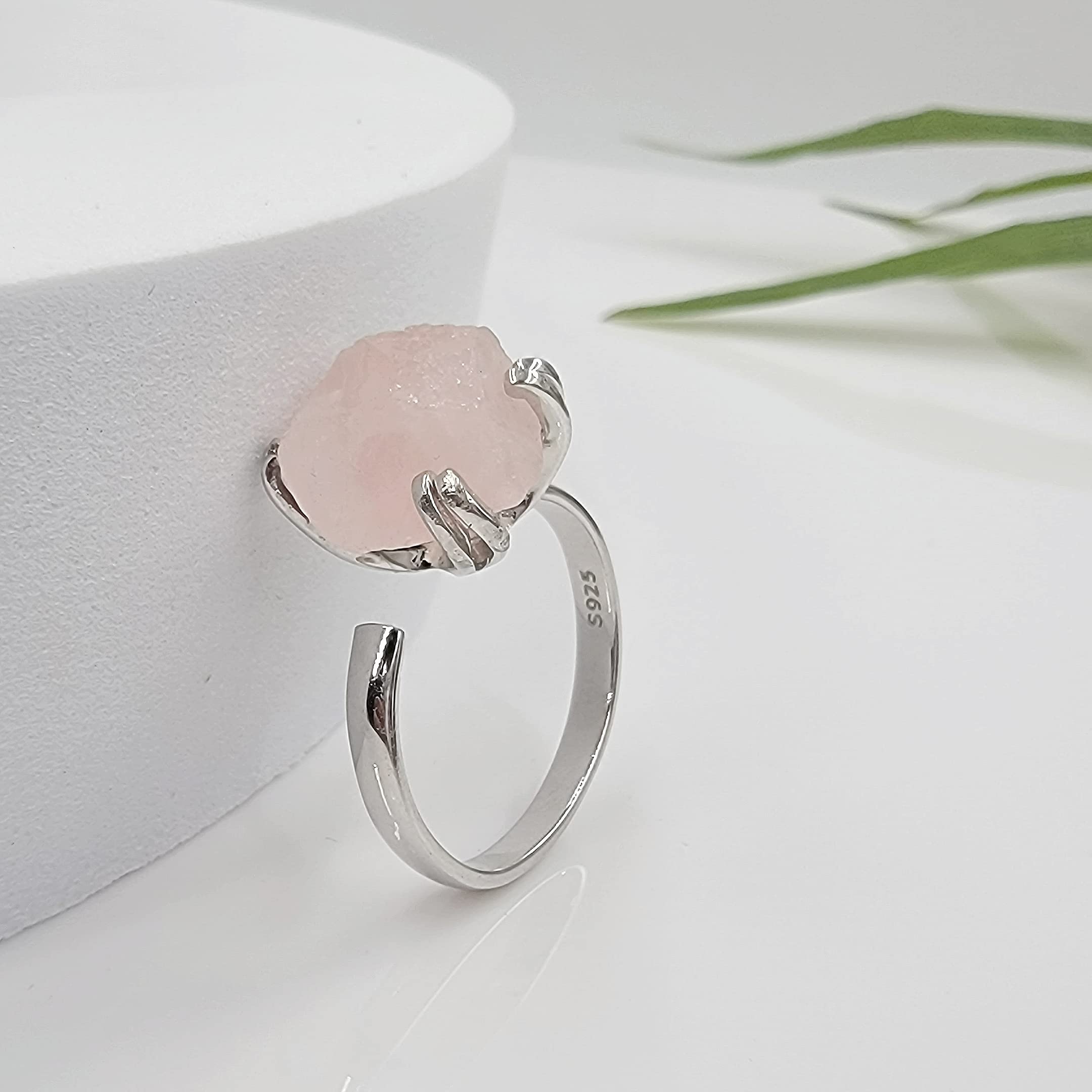 Natural Raw Rose Quartz Adjustable Ring - 925 Sterling Silver with White Gold Plating, Healing Crystal Jewelry for Women - Perfect Birthday, Anniversary & Valentine's Day Gift for Her - Elegant Boho Style Jewelry for Meditation, Energy Healing & Spiritual Wellness