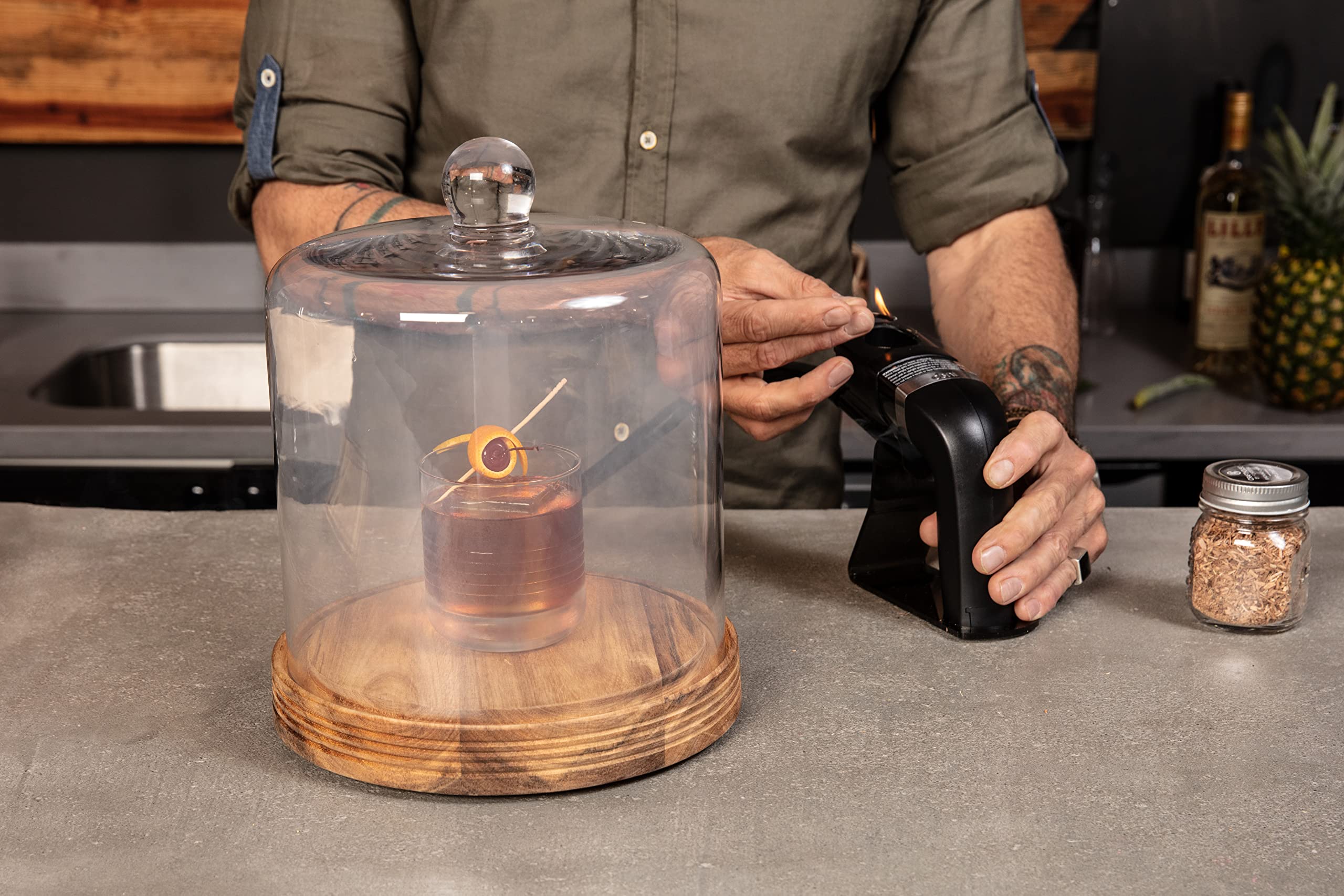 Premium Glass Smoke Cloche with Handheld Smoker & Wood Chips - Elegant Cocktail, Charcuterie & Food Display Cover - Perfect for Home Bars, Gourmet Dining & Entertaining