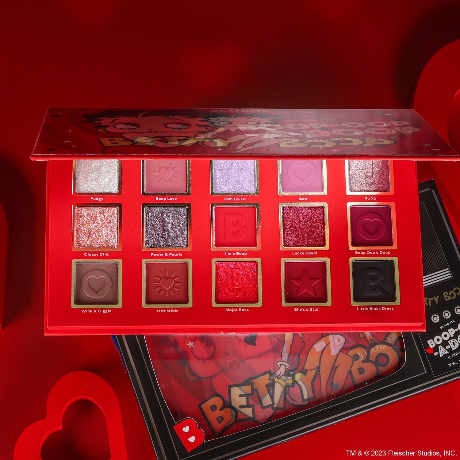 Betty Boop™ x Glamlite Eyeshadow Palette - 18 Vibrant Colors, Cruelty-Free & Vegan Makeup - Perfect for Party, Halloween & Cosplay Looks