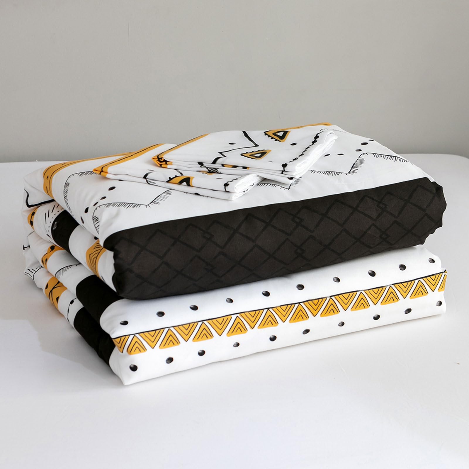 EAVD Modern Geometric Comforter Set Twin XL - Soft Microfiber Black & Yellow Reversible Bedding - All-Season Lightweight Comforter with 2 Pillowcases - Perfect for Kids, Teens & Guest Rooms - Geometric Pattern Home Decor for Modern Bedrooms