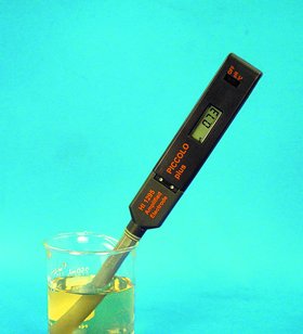 Digital pH Meter Kit - Accurate Water pH Tester for Hydroponics, Aquariums & Pool Testing | Portable pH Measurement Tool for Home, Lab & Outdoor Use