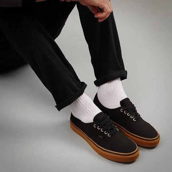 Vans Authentic Black Sneakers for Men & Women | Classic Skate Shoes for Casual Wear, Street Style & Everyday Comfort