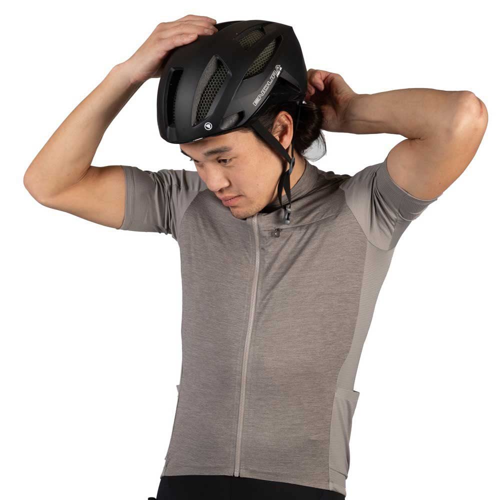 Endura GV500 Reiver Men's Short Sleeve Gravel Cycling Jersey - Breathable & Moisture-Wicking for Mountain Biking & Adventure Riding
