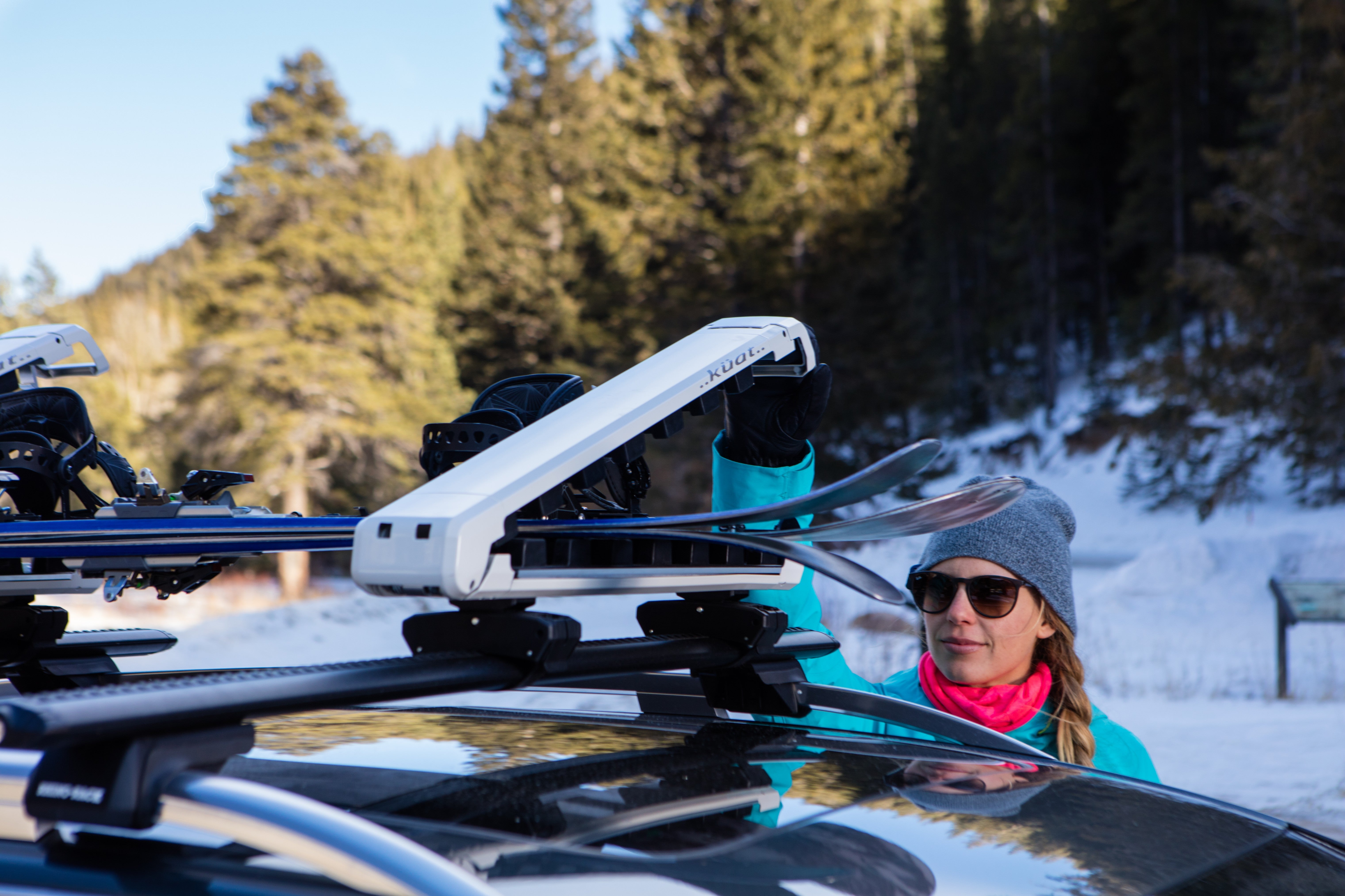 Premium Car Roof Ski Rack - Heavy Duty Snowboard & Ski Carrier for SUV, Truck, and Sedan - Perfect for Winter Sports, Mountain Trips, and Outdoor Adventures