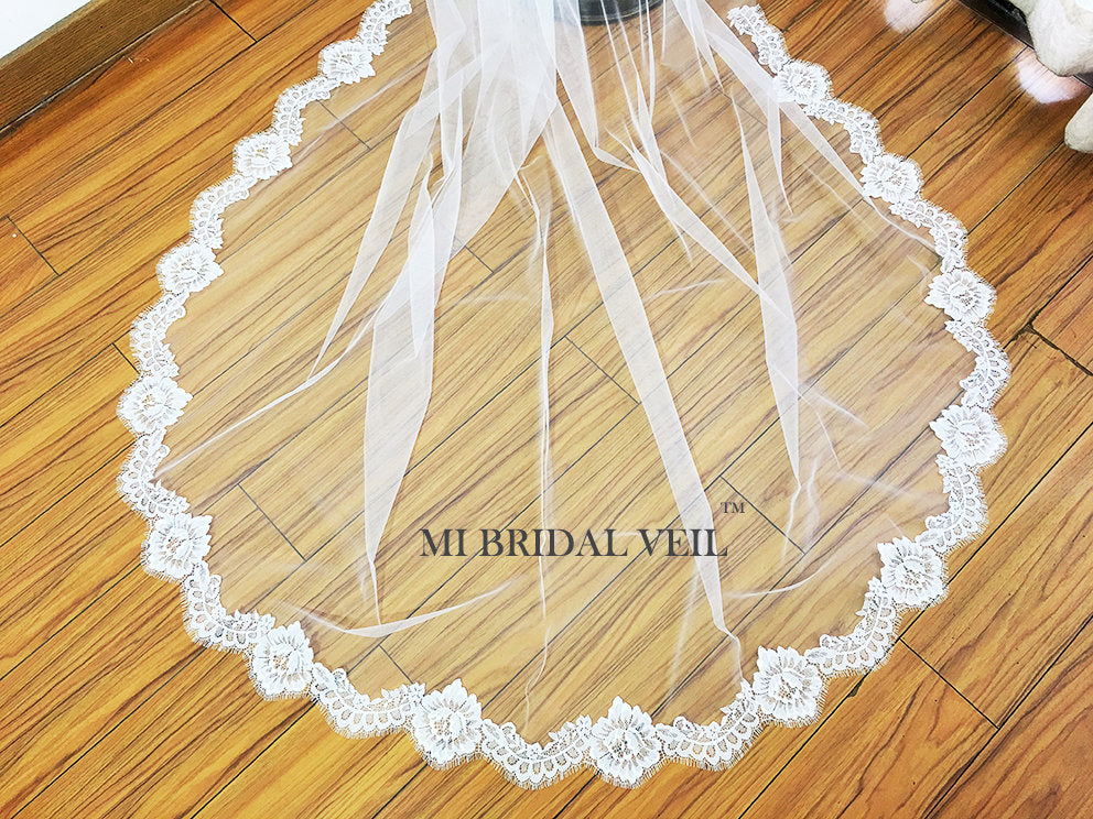 Vintage Inspired Chantilly Lace Wedding Veil with Eyelash Rose Design | Cathedral Length Bridal Veil for Wedding Ceremony | Perfect for Boho, Classic and Romantic Weddings