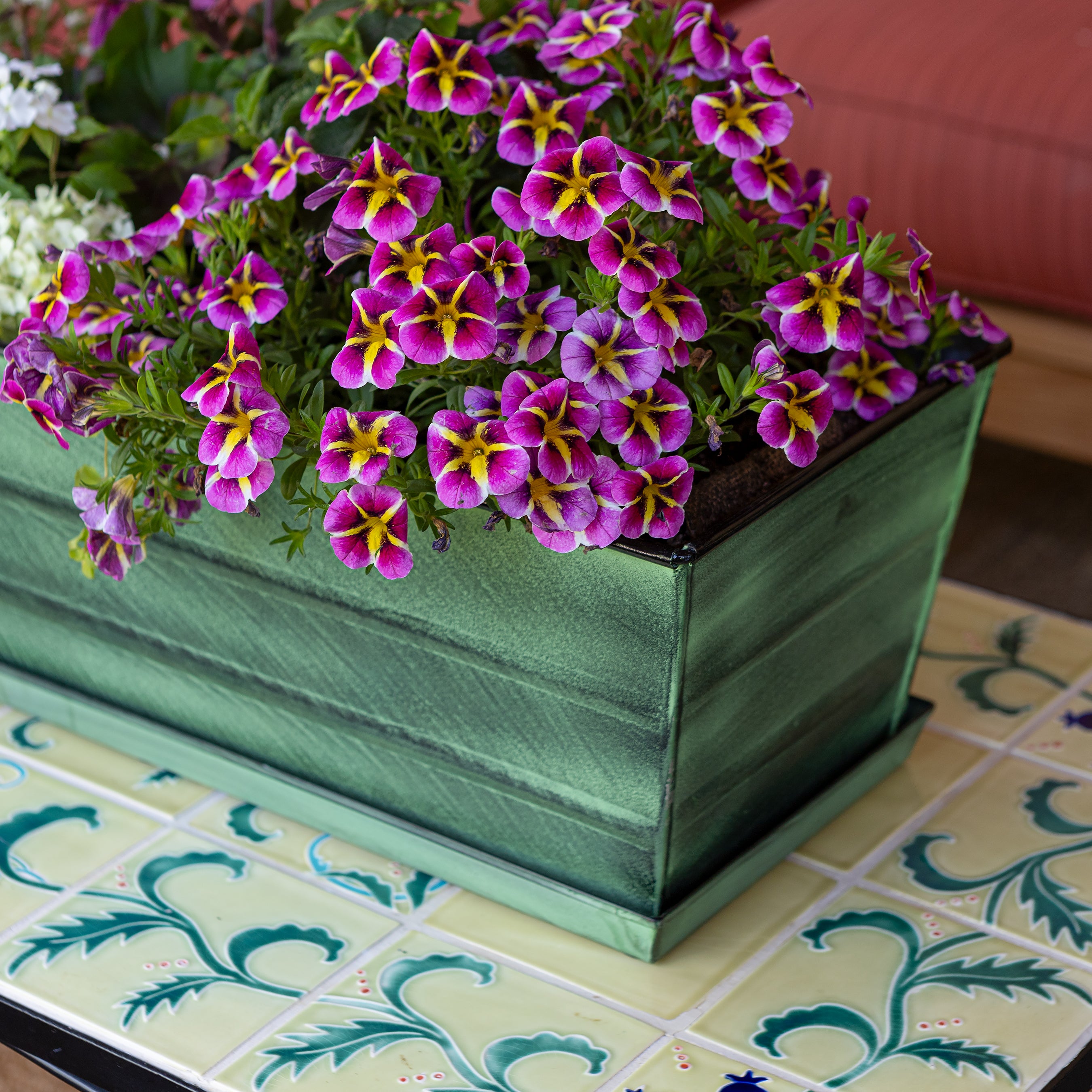 Achla Design Medium Green Flower Box Tray Kit - Perfect for Indoor Planters, Home Decor, and Garden Arrangements