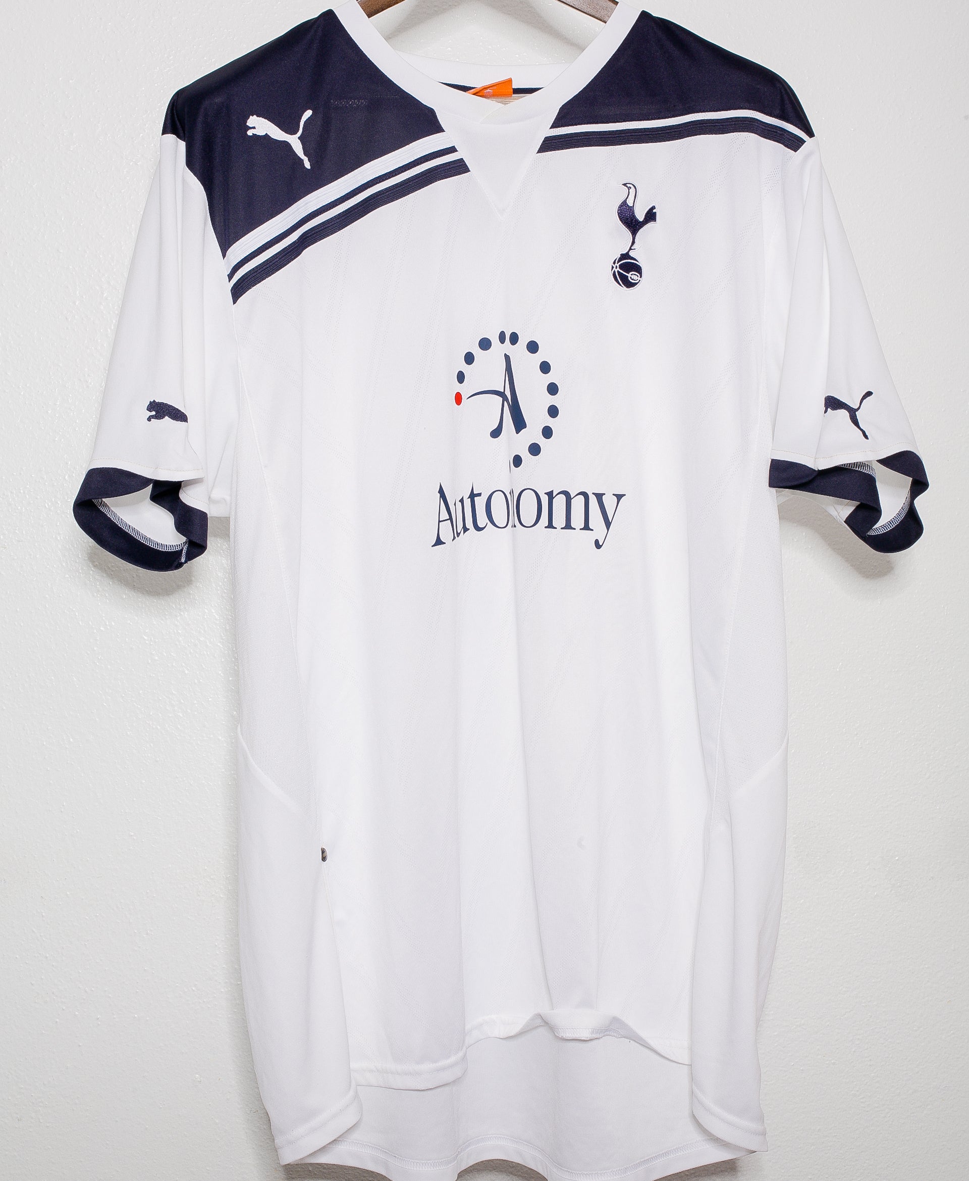 Official 2010-2011 Tottenham Hotspur Peter Crouch #15 Soccer Jersey XXL - Authentic Football Shirt for Fans & Collectors - Perfect for Match Days, Cosplay, and Sports Memorabilia Display