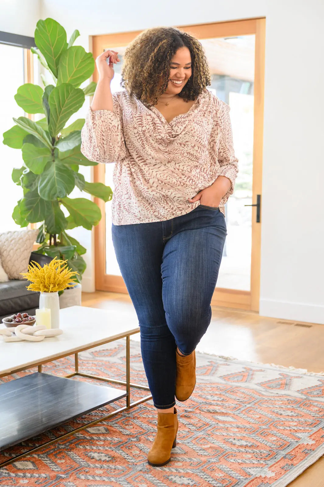Georgia Back Yoke Skinny Jeans for Women - Stretch Denim Pants with Phone Pocket - Perfect for Casual Outfits & Everyday Wear