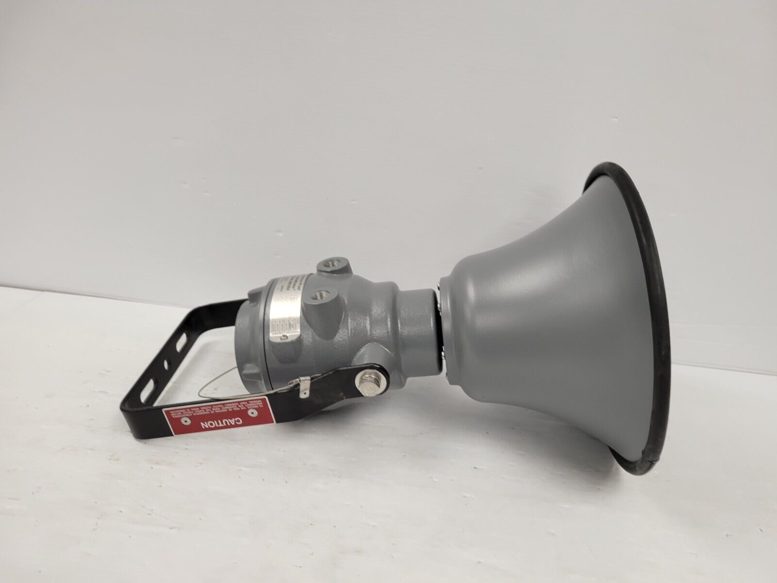 Federal Signal AM300X Speaker - High-Quality Emergency & Public Address Speaker for Safety Alerts, Outdoor Events & Industrial Use