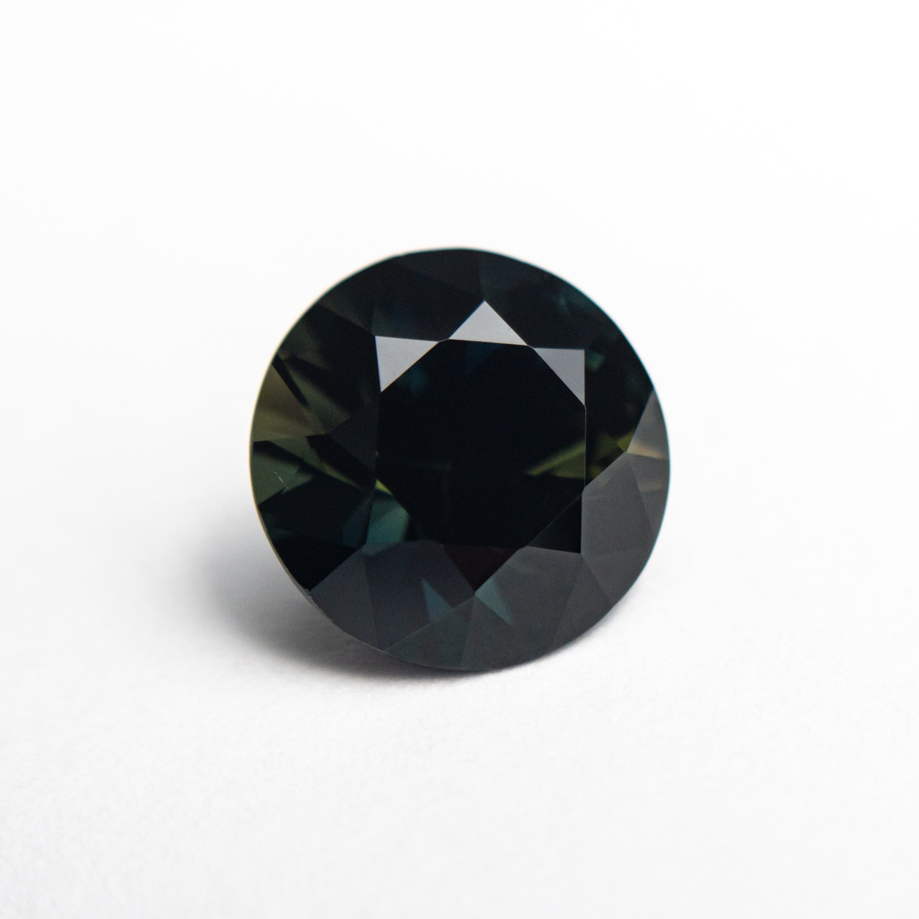 2.71ct Round Brilliant Blue Sapphire Gemstone - 8.47x8.40x5.65mm Natural Loose Stone for Jewelry Making, Engagement Rings & Fine Collections