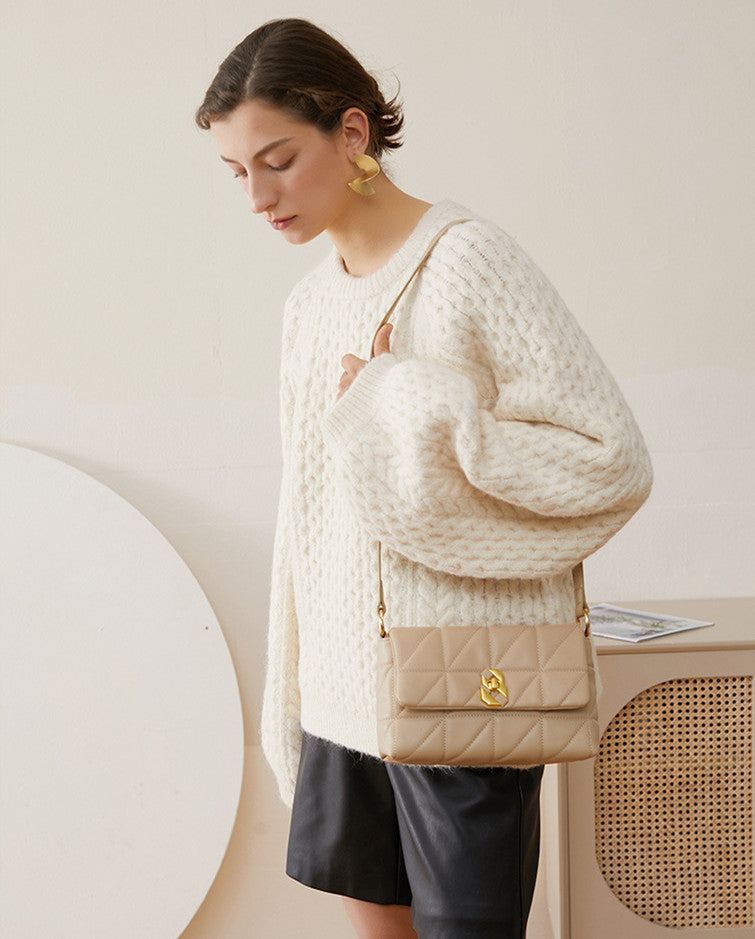 Trendy Quilted Handbag for Women - Fashionable & Durable Crossbody Purse for Work, Travel & Everyday Use