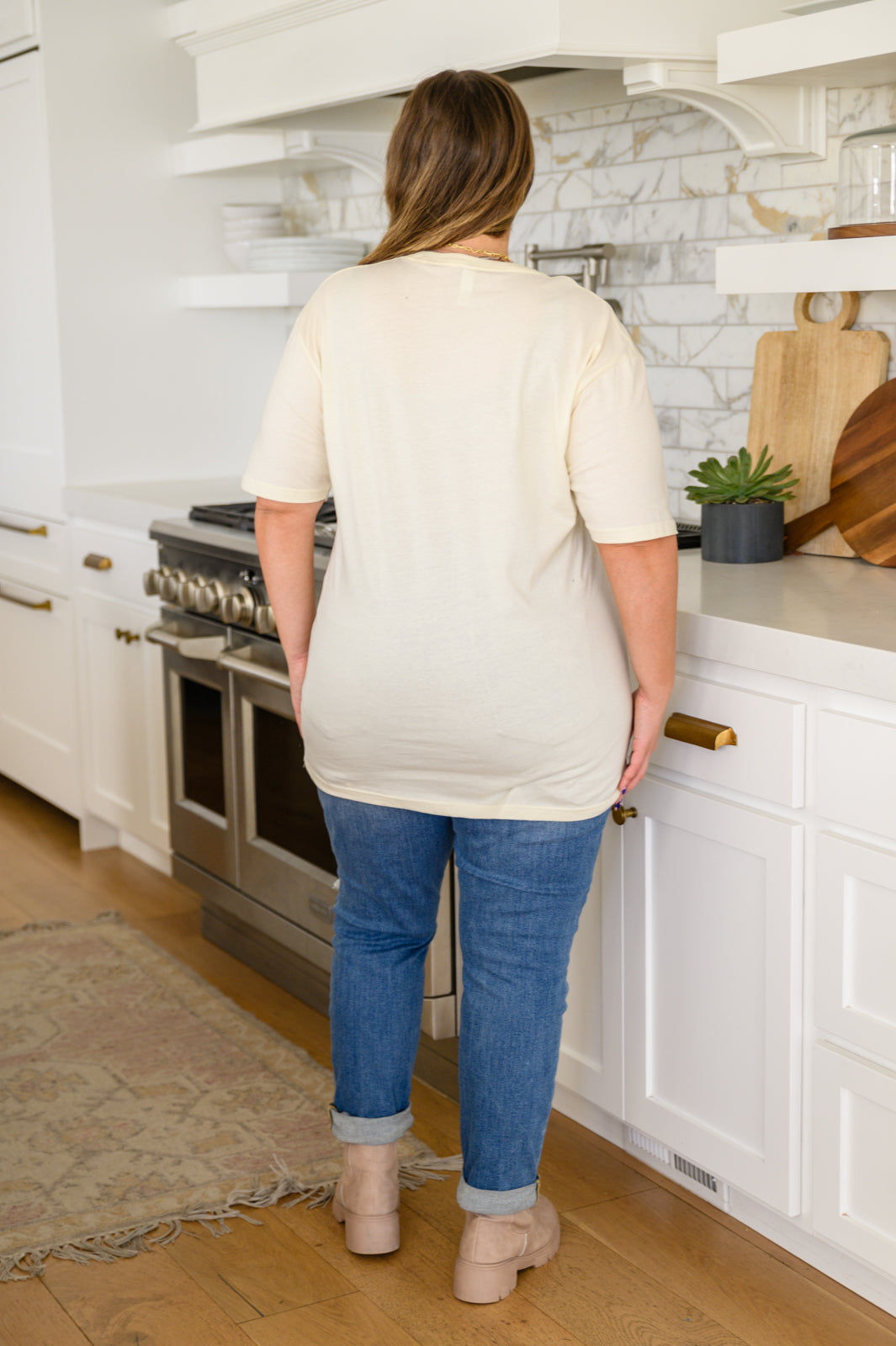 Here For The Pie Graphic T-Shirt in Cream | Funny Baking Lover Tee | Perfect for Baking Enthusiasts & Pie Lovers
