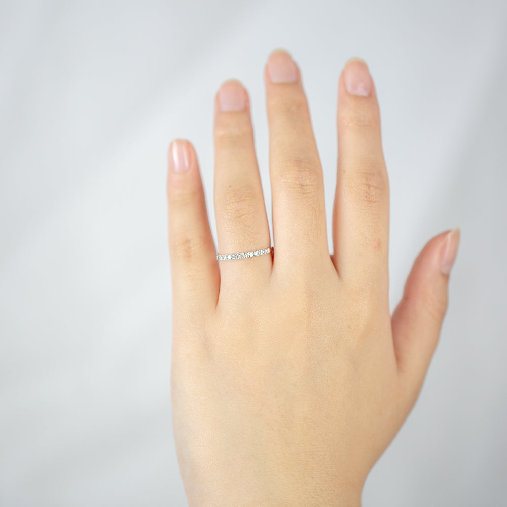 9ct White Gold Diamond Eternity Ring with 13 Stones - Perfect for Anniversaries, Weddings & Special Occasions