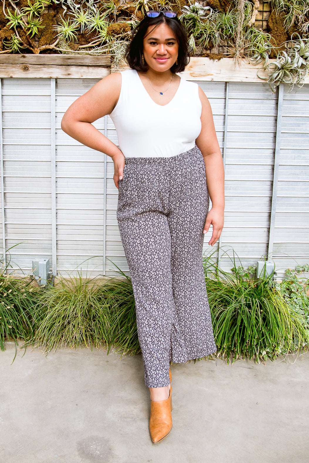 Stylish City Views Wide Leg Pants for Women - Comfortable High Waisted Palazzo Trousers for Office, Travel & Casual Wear