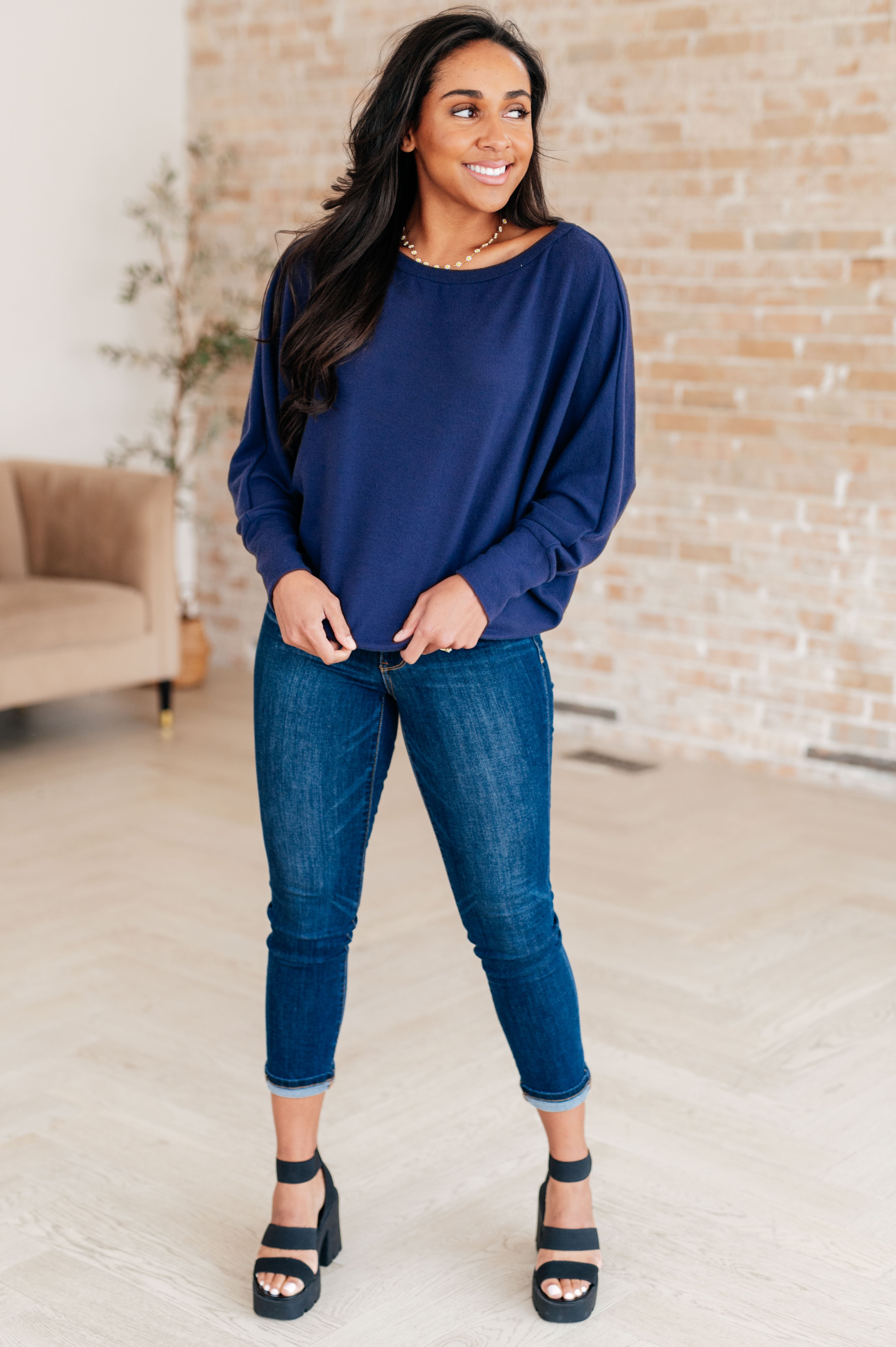 Stylish Batwing Sleeve Top for Women - Comfortable & Trendy Loose Fit Blouse for Casual Outings, Work, and Weekend Wear