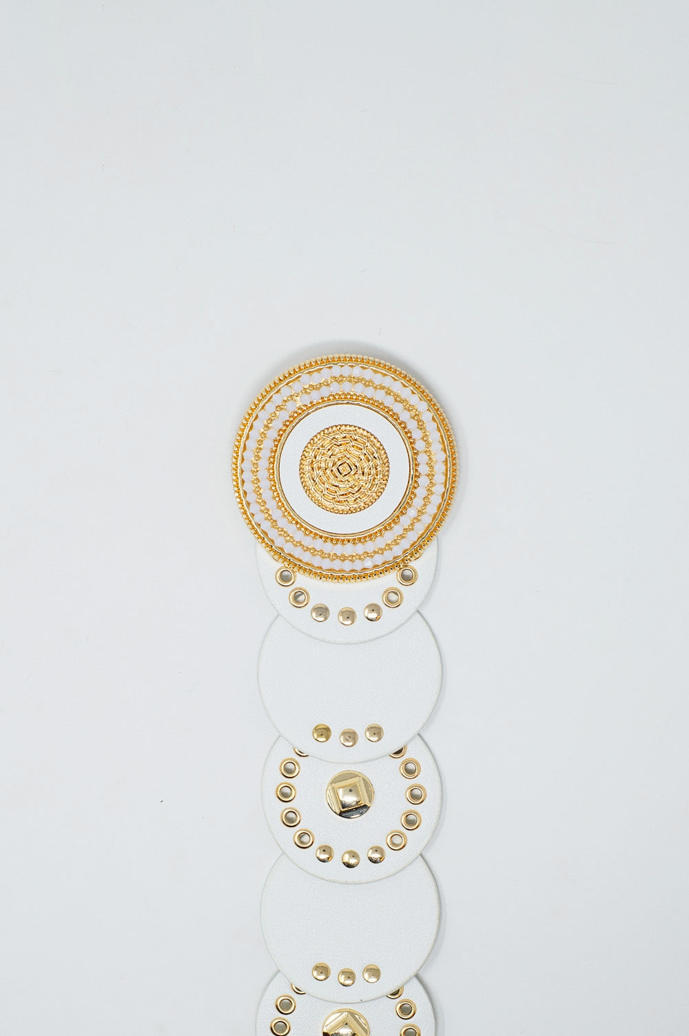 White Leather Belt with Round Rhinestone Buckle and Gold Accents - Elegant Accessory for Women's Dresses, Jeans, and Formal Outfits