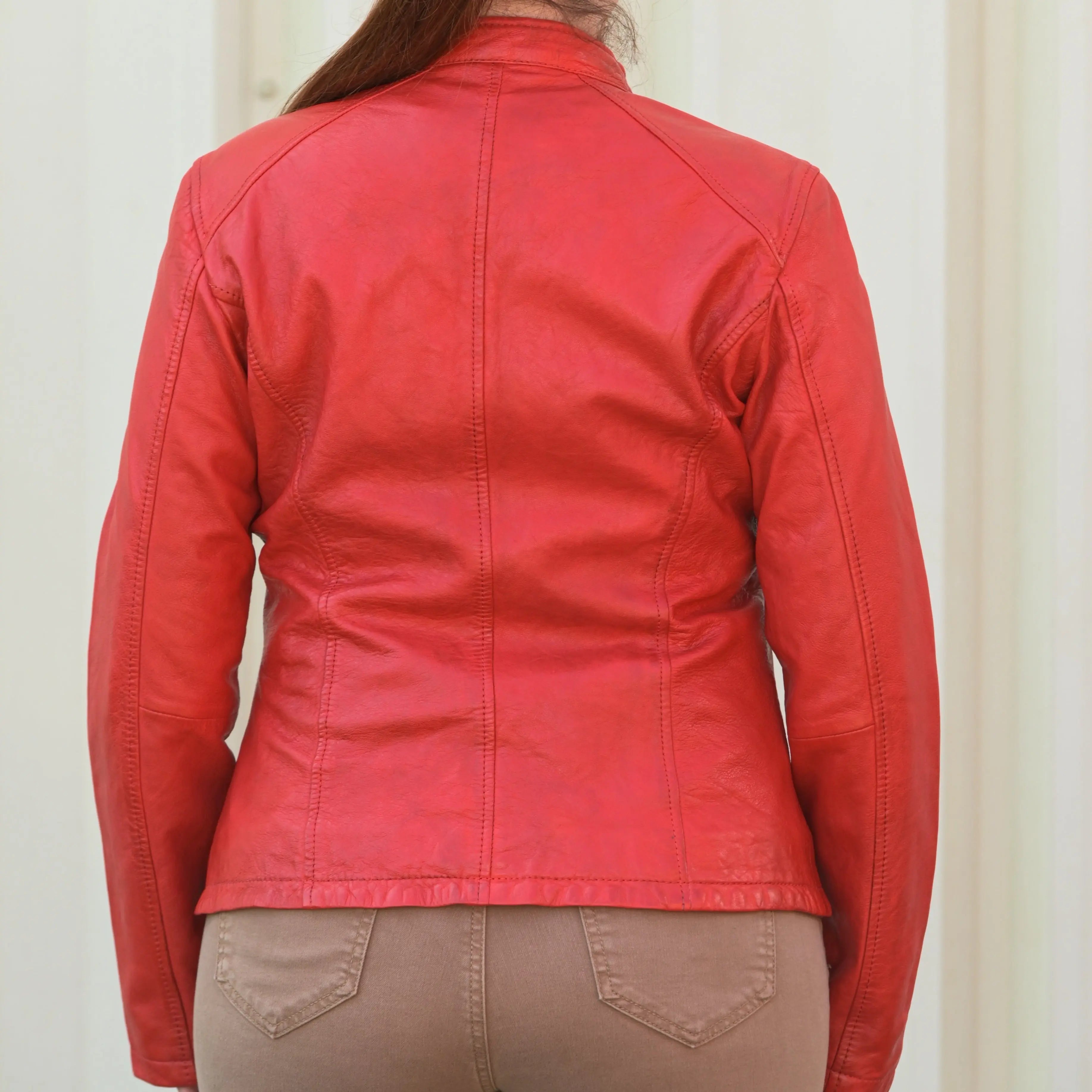 Women's Classic Leather Jacket - Genuine Leather Motorcycle Jacket for Women, Stylish Biker Jacket with Zipper - Perfect for Riding, Casual Outfits & Night Out