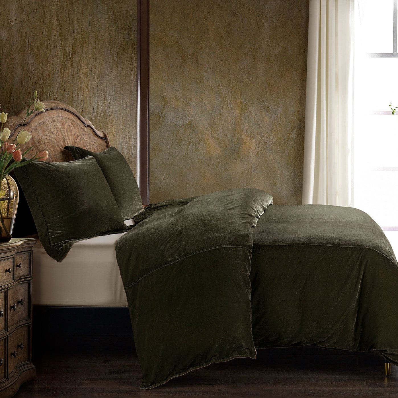 Luxury Stella Faux Silk Velvet Duvet Cover Set - Queen Size Bedding with Pillowcases - Soft & Breathable for All Seasons - Perfect for Master Bedroom, Guest Room & Hotel Decor