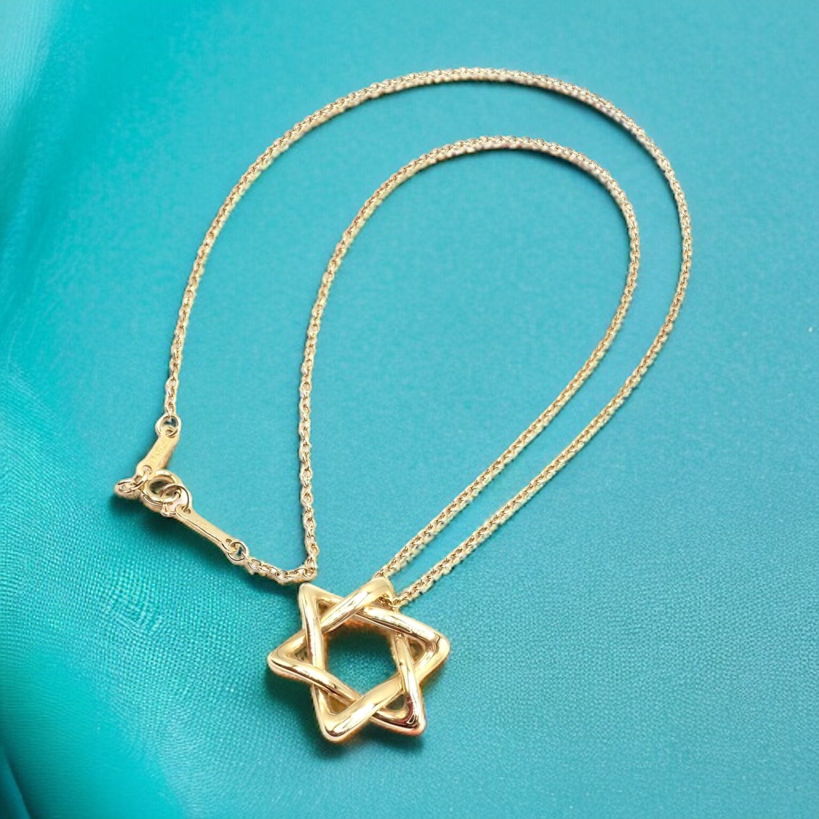 Authentic Tiffany & Co Peretti 18k Yellow Gold Star of David Pendant Necklace - Elegant Jewish Jewelry Gift for Women, Perfect for Hanukkah, Bar Mitzvah & Special Occasions