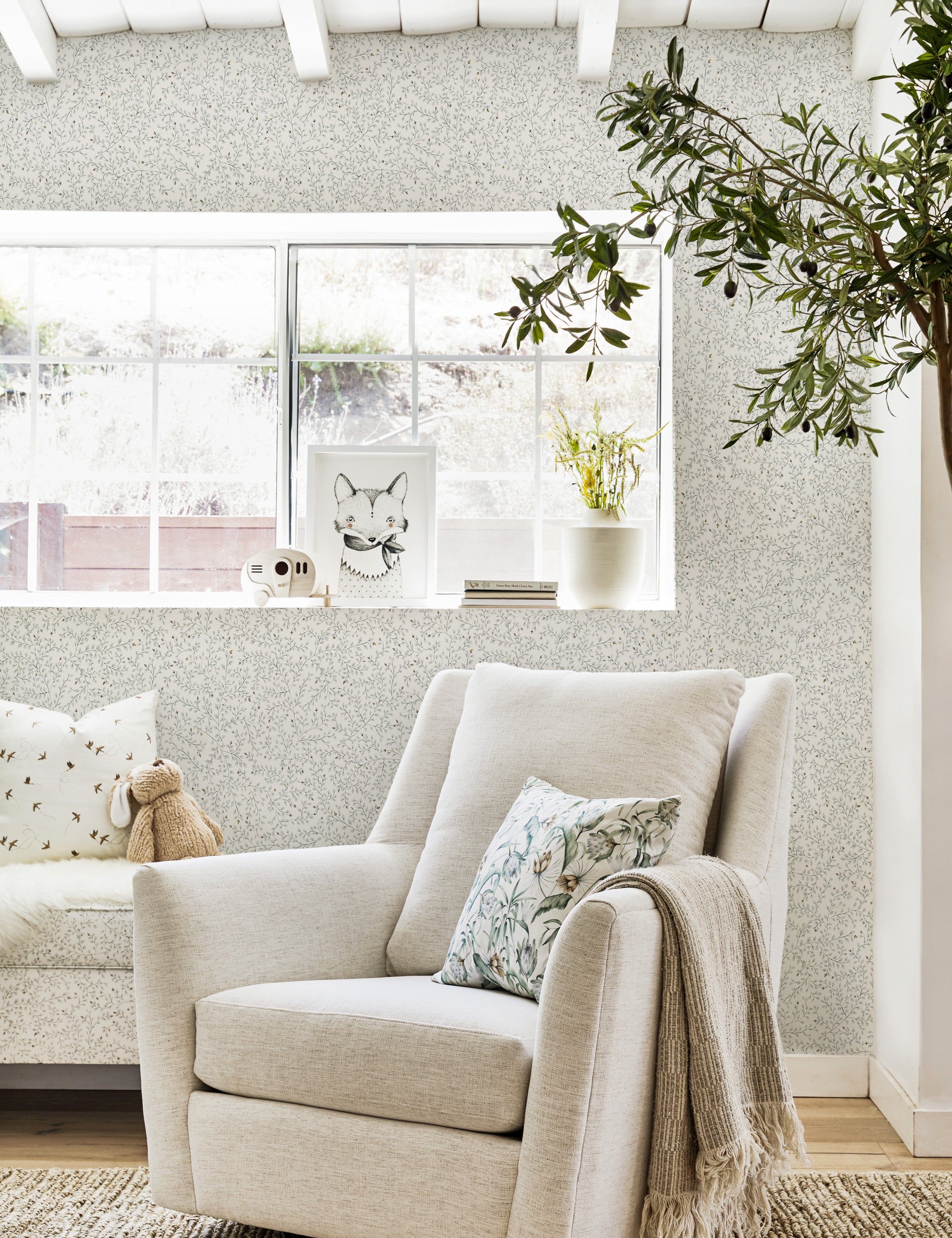 Rylee + Cru Dainty Leaves Wallpaper - Botanical Peel & Stick Wallpaper for Nursery, Bedroom, or Home Office Decor