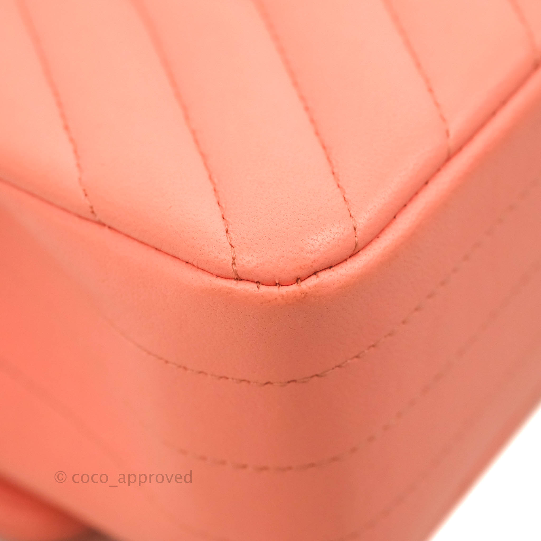 Chanel Classic M/L Medium Chevron Double Flap Bag in Coral Pink Lambskin with Aged Gold Hardware - Luxury Shoulder Bag for Women, Perfect for Parties, Weddings & Special Occasions