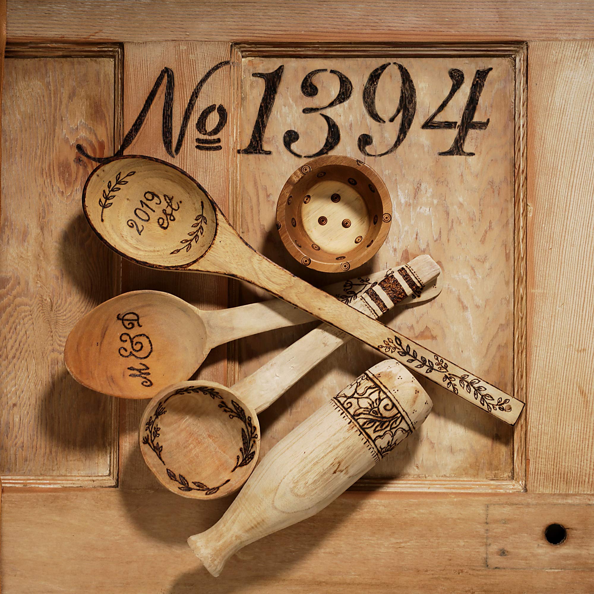Wood Burning Kit with Plaid Stencil - Pyrography Pen for DIY Crafts, Woodworking, and Leather Engraving - Perfect for Home Decor, Personalized Gifts & Art Projects