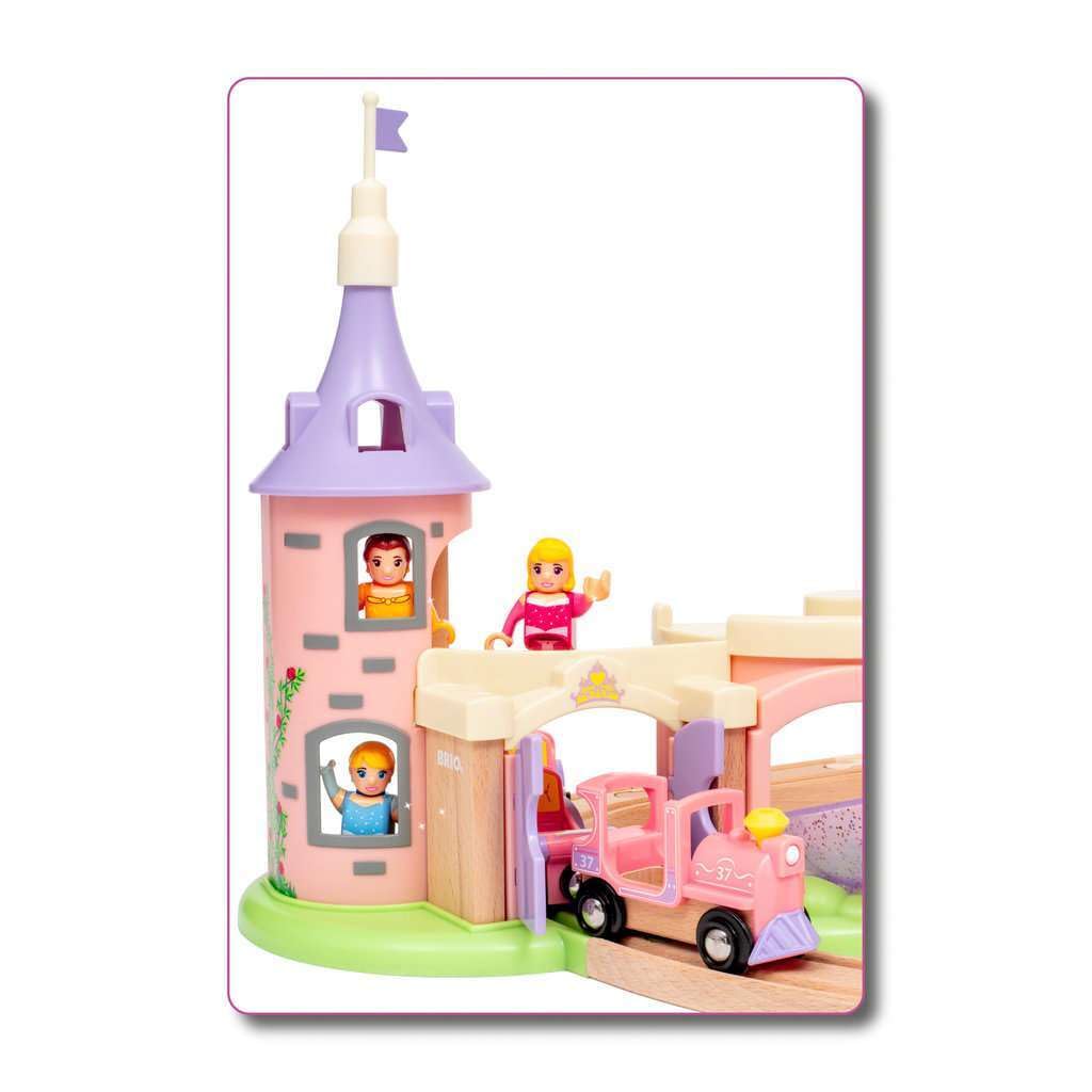 BRIO Disney Princess Wooden Train Castle Set - Classic Disney Princesses & FSC-Certified Wooden Railway Adventure | Compatible with All BRIO Train Tracks | Perfect Gift for Kids 3+ | Pretend Play & Imaginative Storytelling